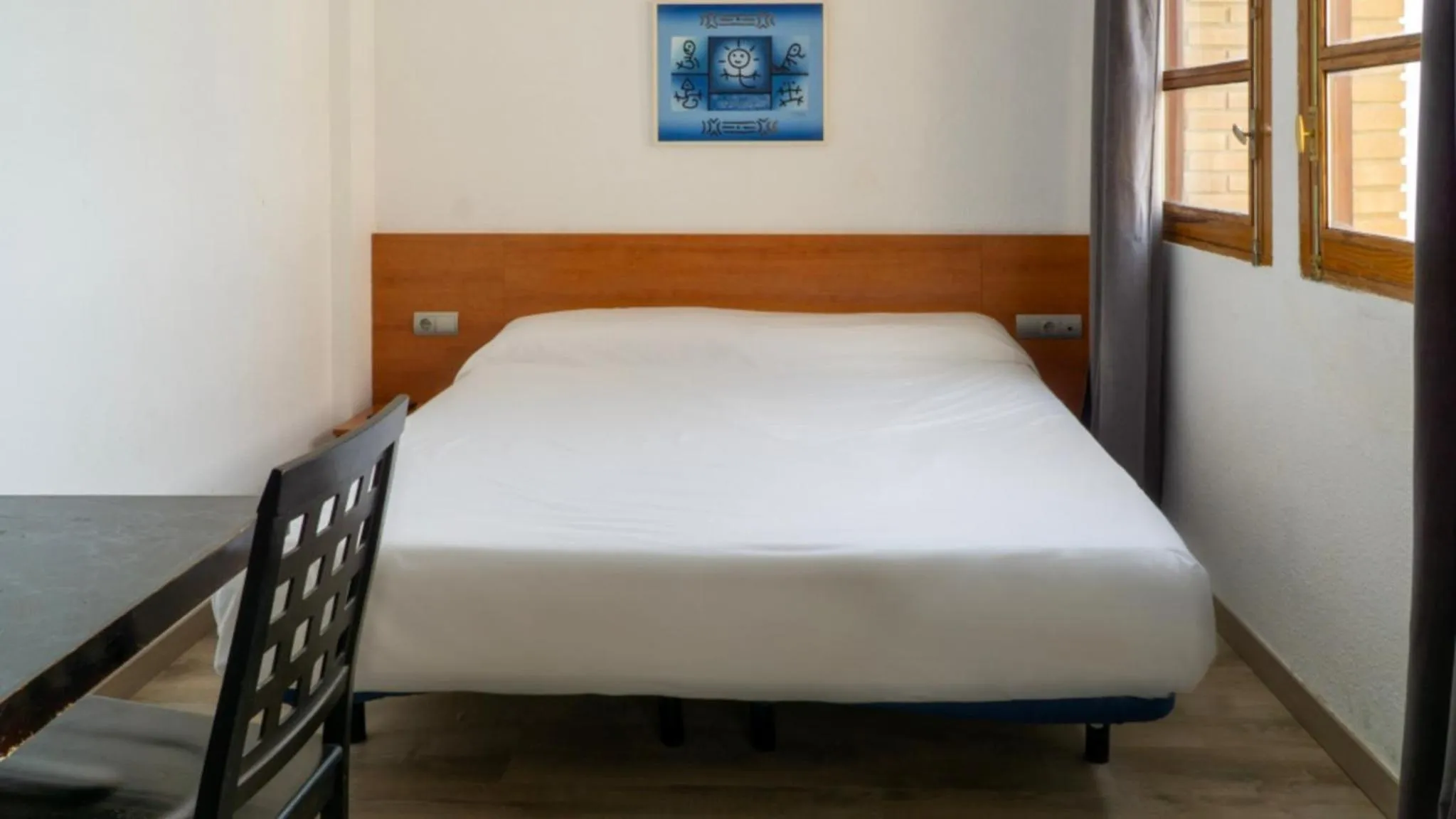 Bed in SunDos Feria Valencia