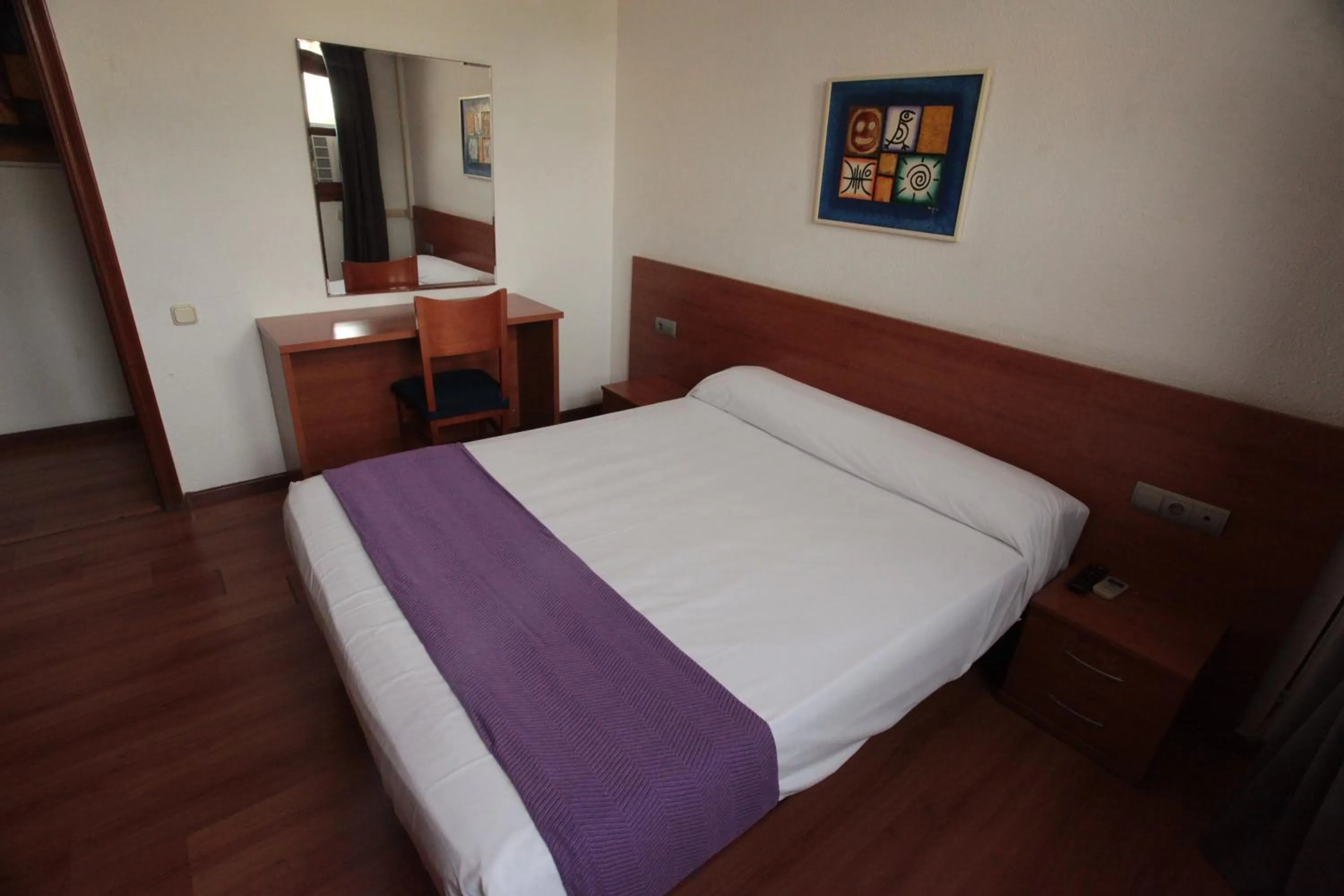 Bed in SunDos Feria Valencia