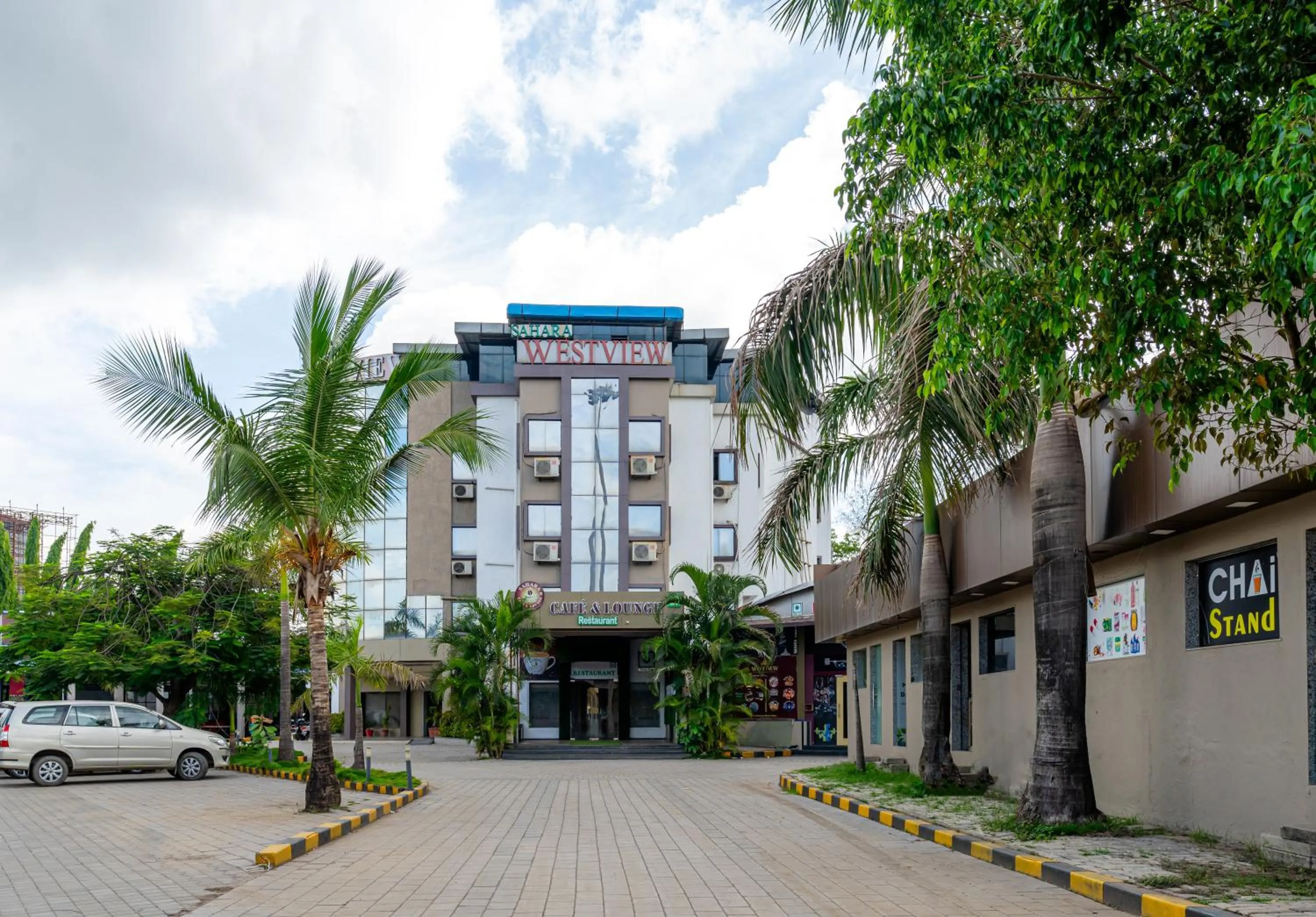 Parking in Treebo Westview