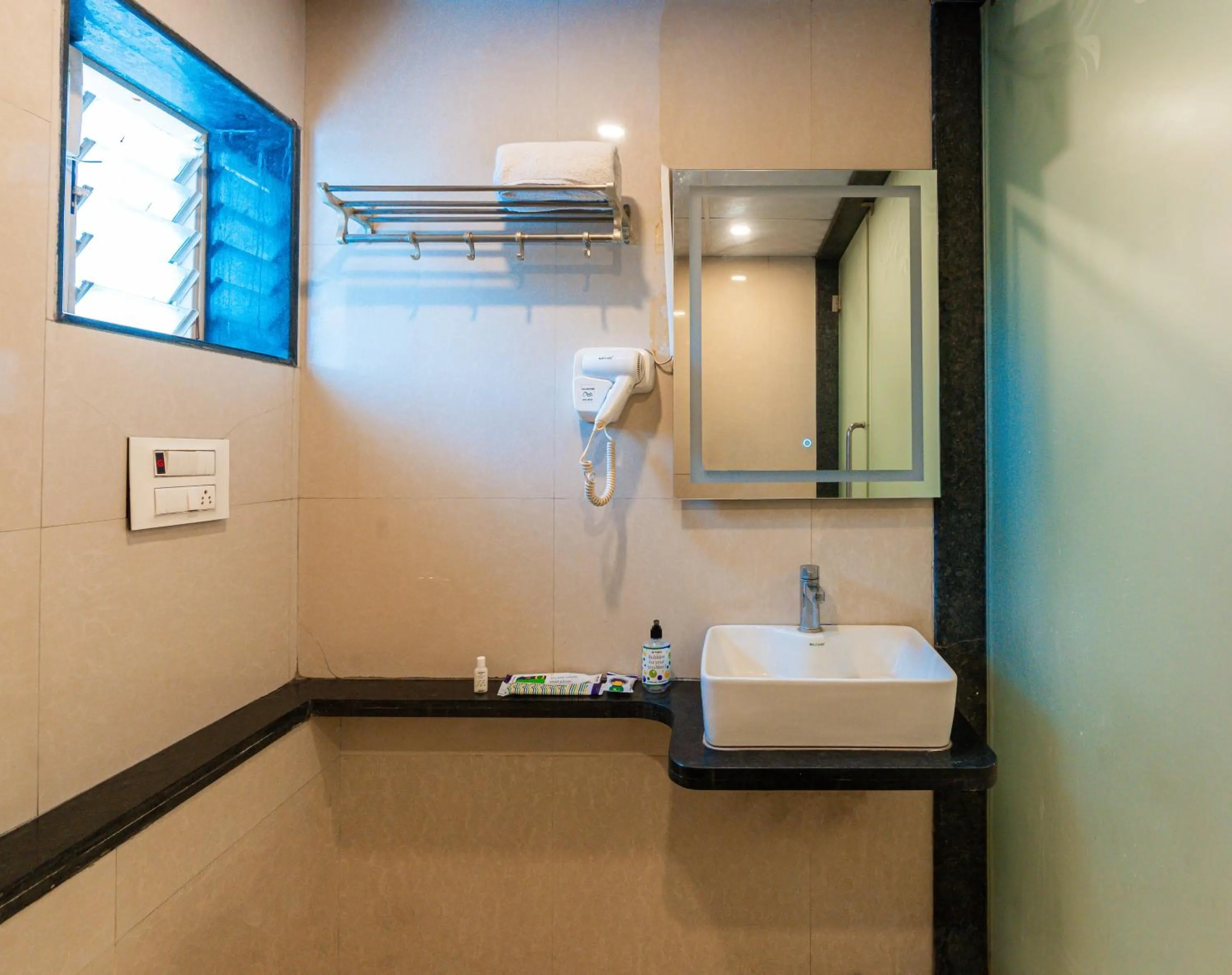 Bathroom in Treebo Westview