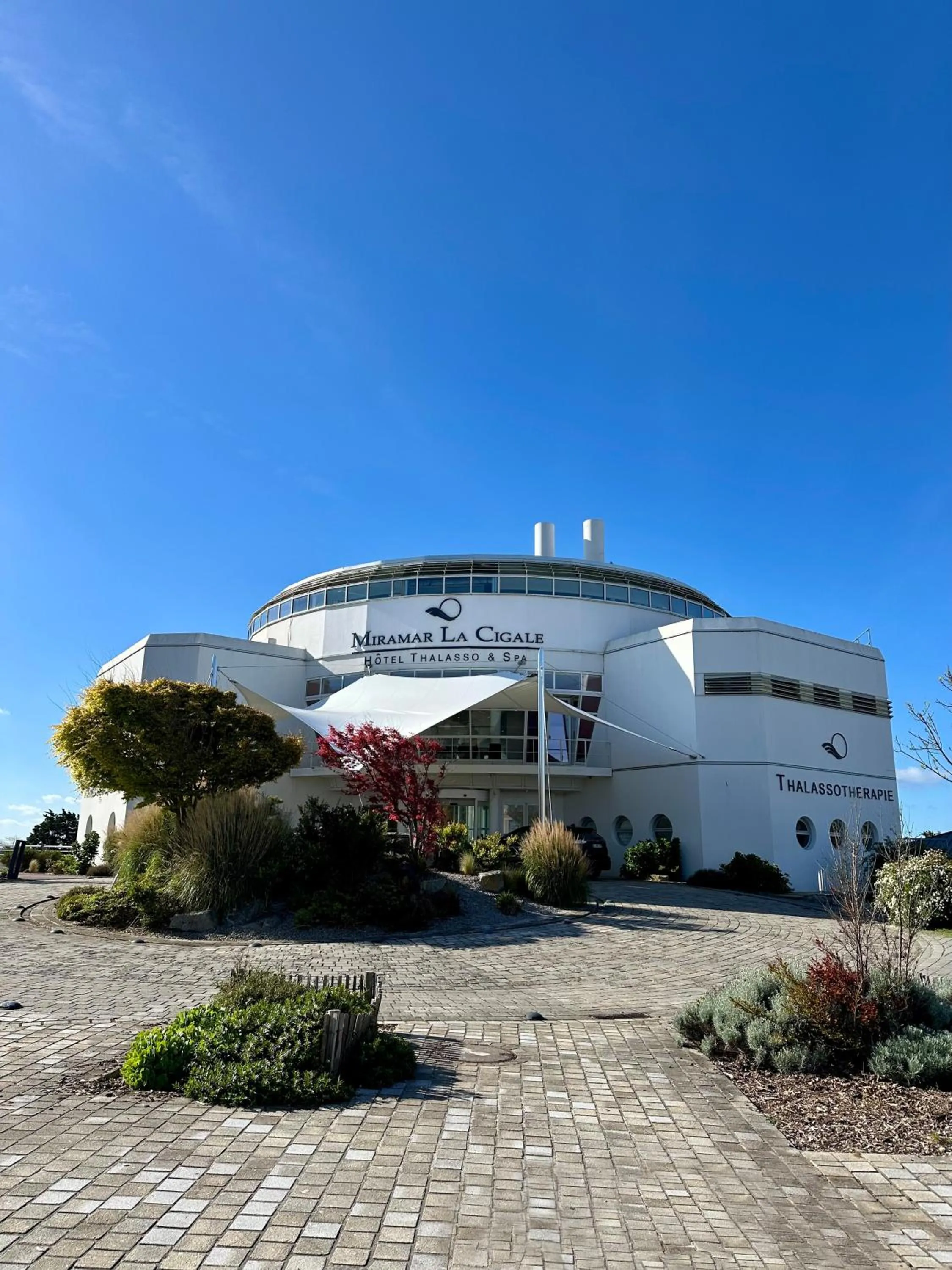 Property building in Miramar La Cigale Hotel Thalasso & Spa
