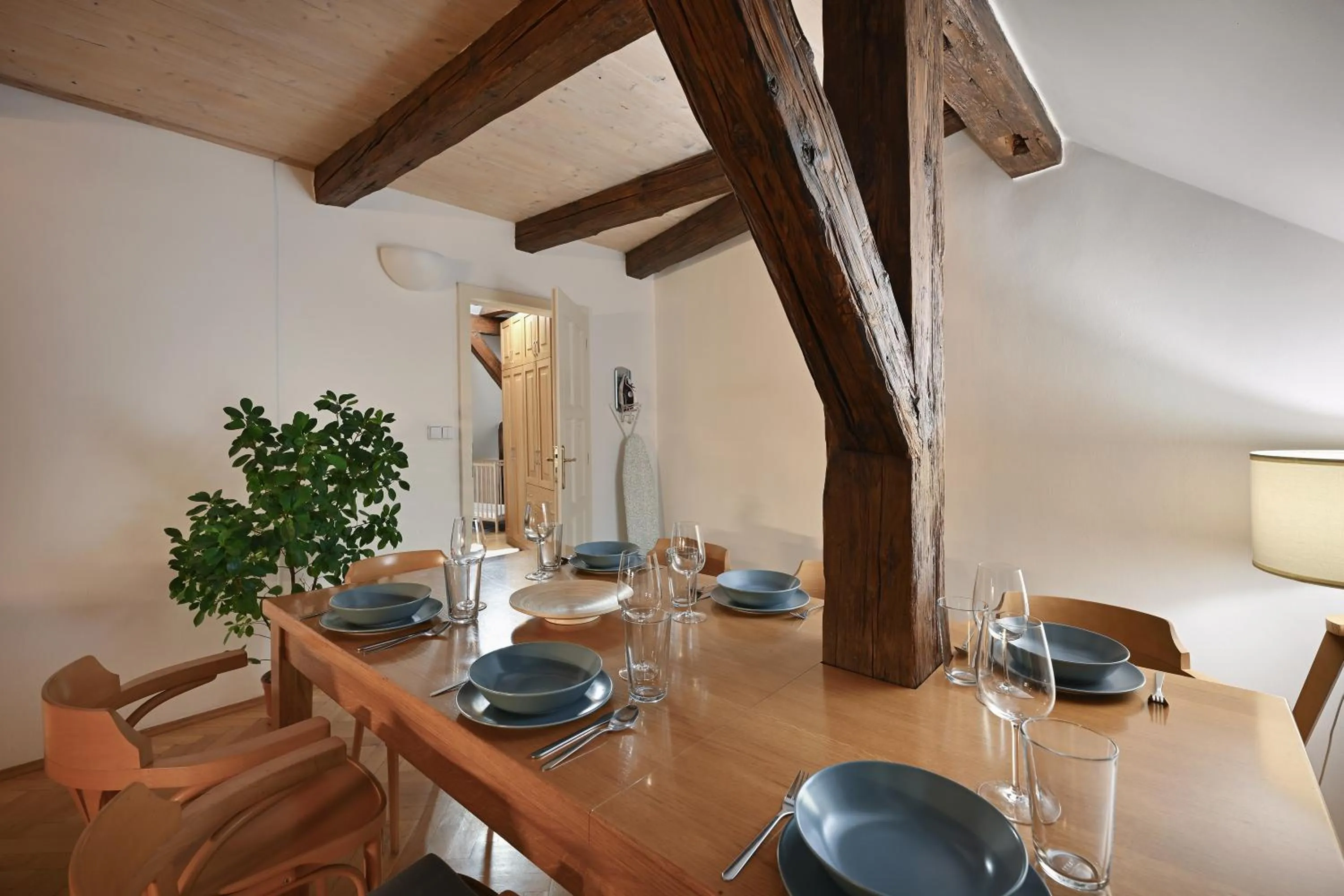 Dining area in White Swan Boutique Apartments