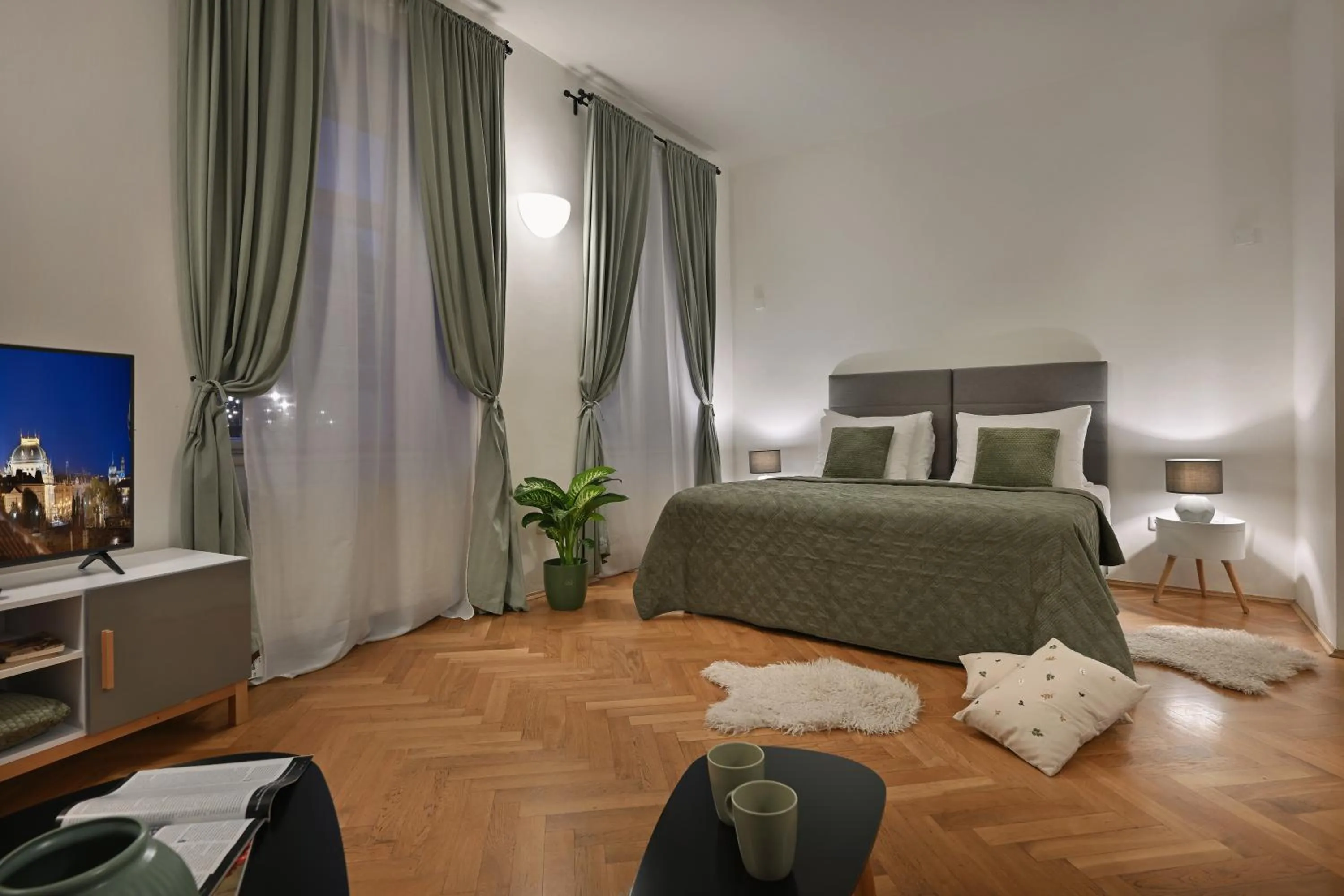 Bed in White Swan Boutique Apartments