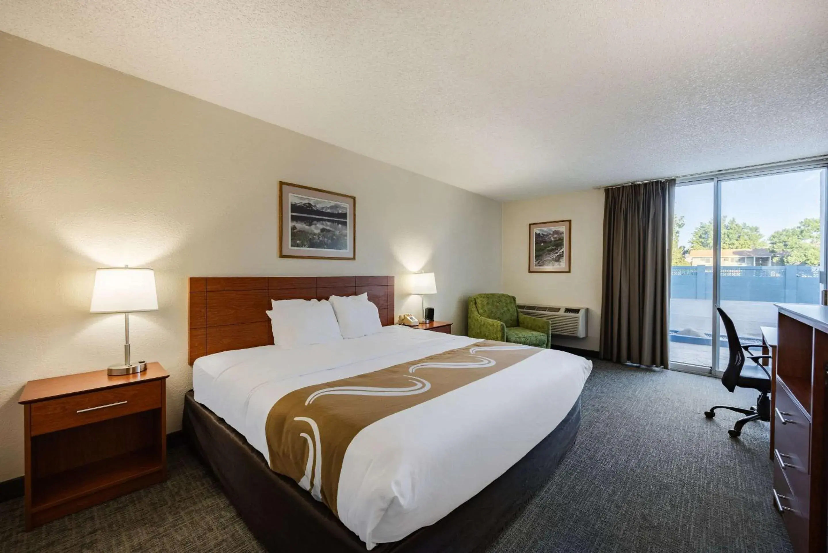 King Room - Non-Smoking in Quality Inn & Suites Canon City King Room - Non-Smoking in Quality Inn & Suites Canon City