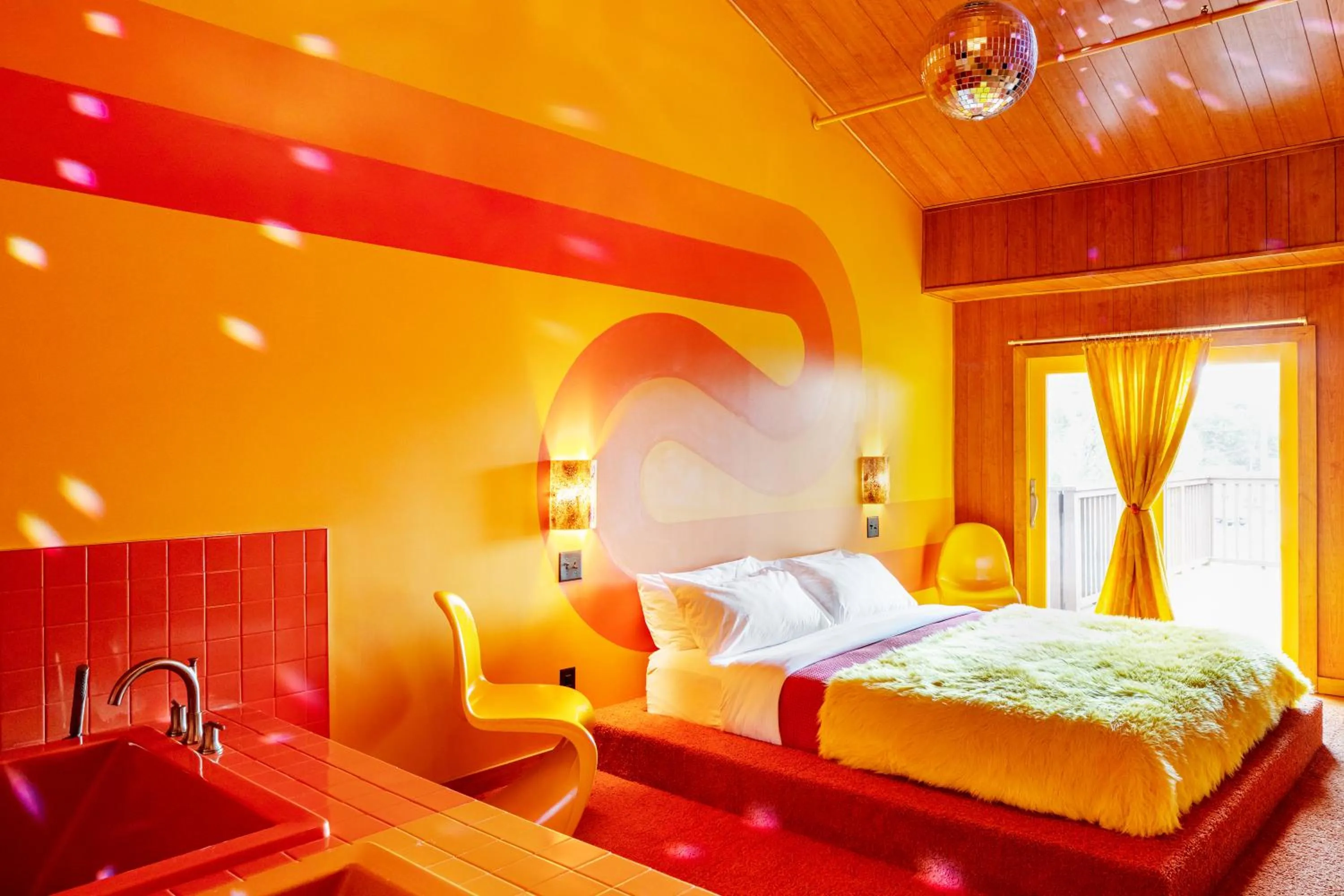 Bedroom in The Dive Motel and Swim Club