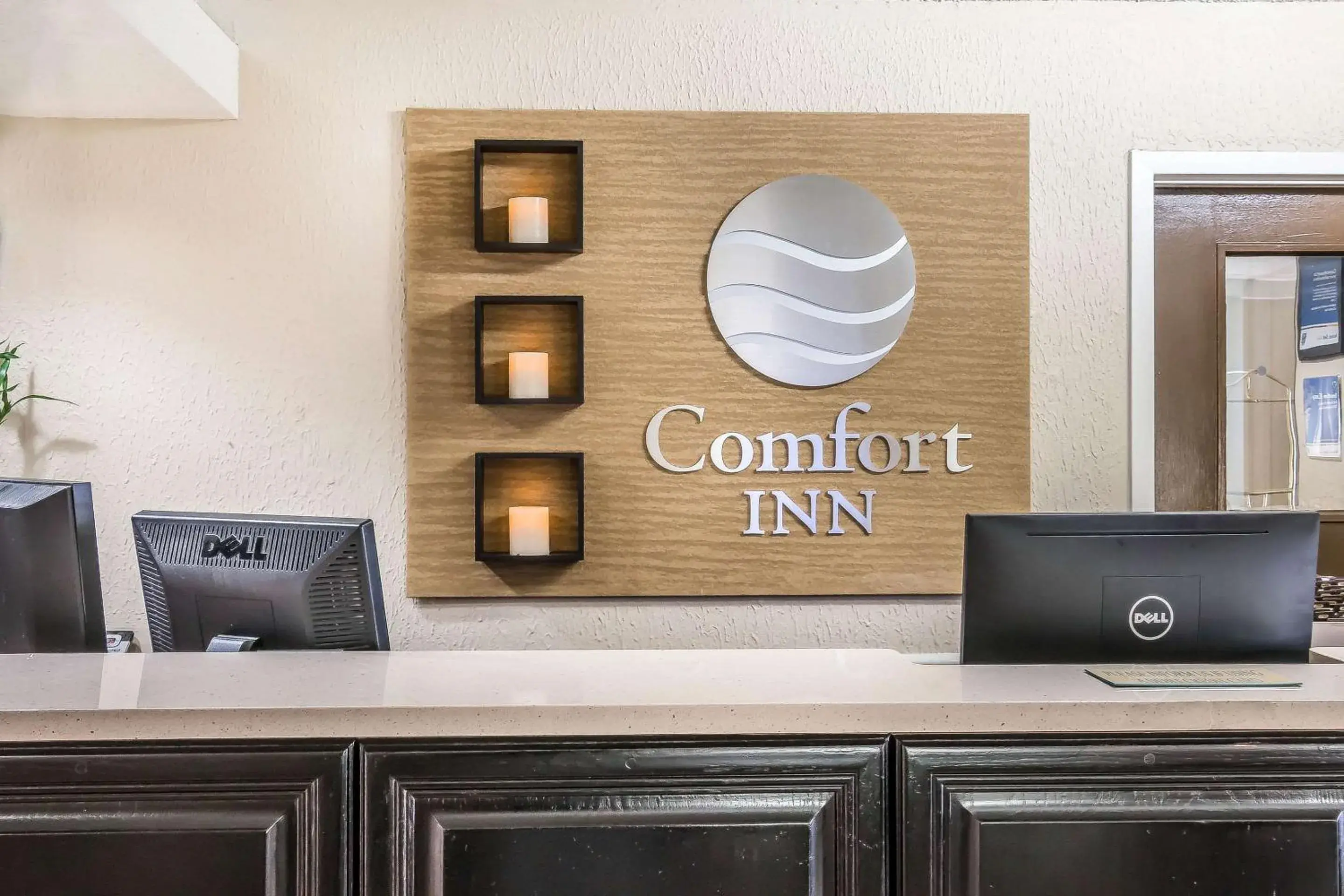 Lobby or reception in Comfort Inn Lobby or reception in Comfort Inn