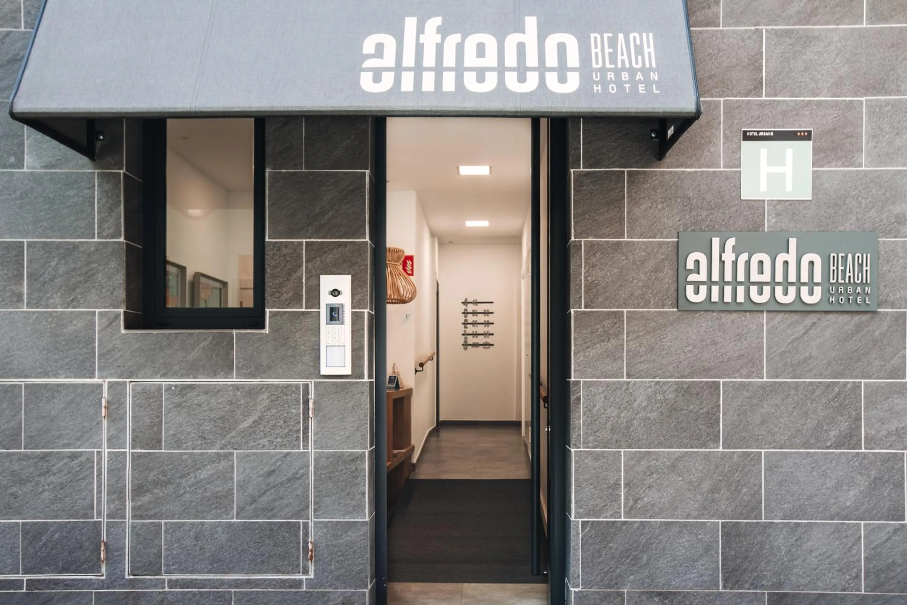 Beach Hotel Alfredo