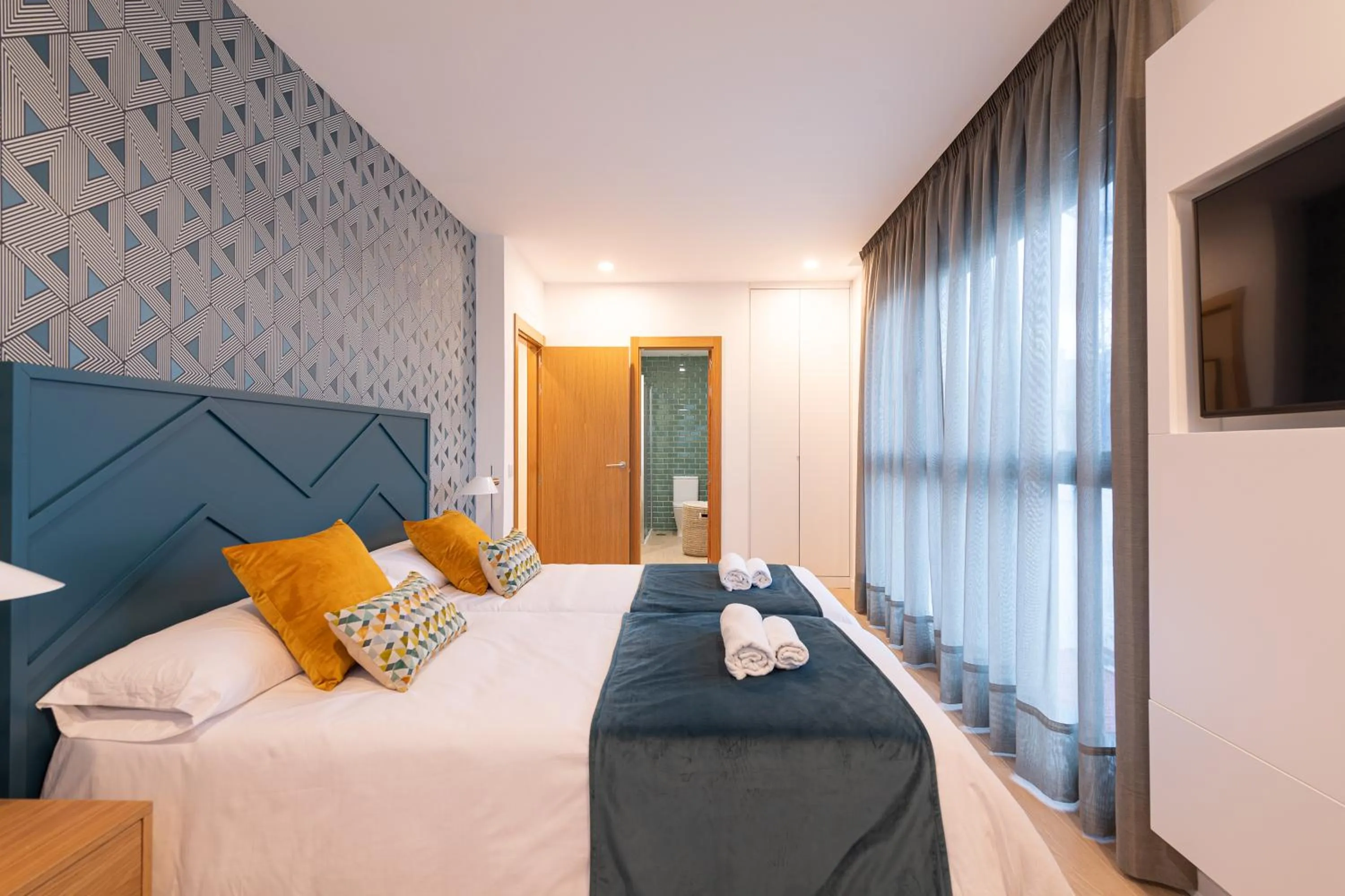 Bedroom, Bed in Beach Hotel Alfredo