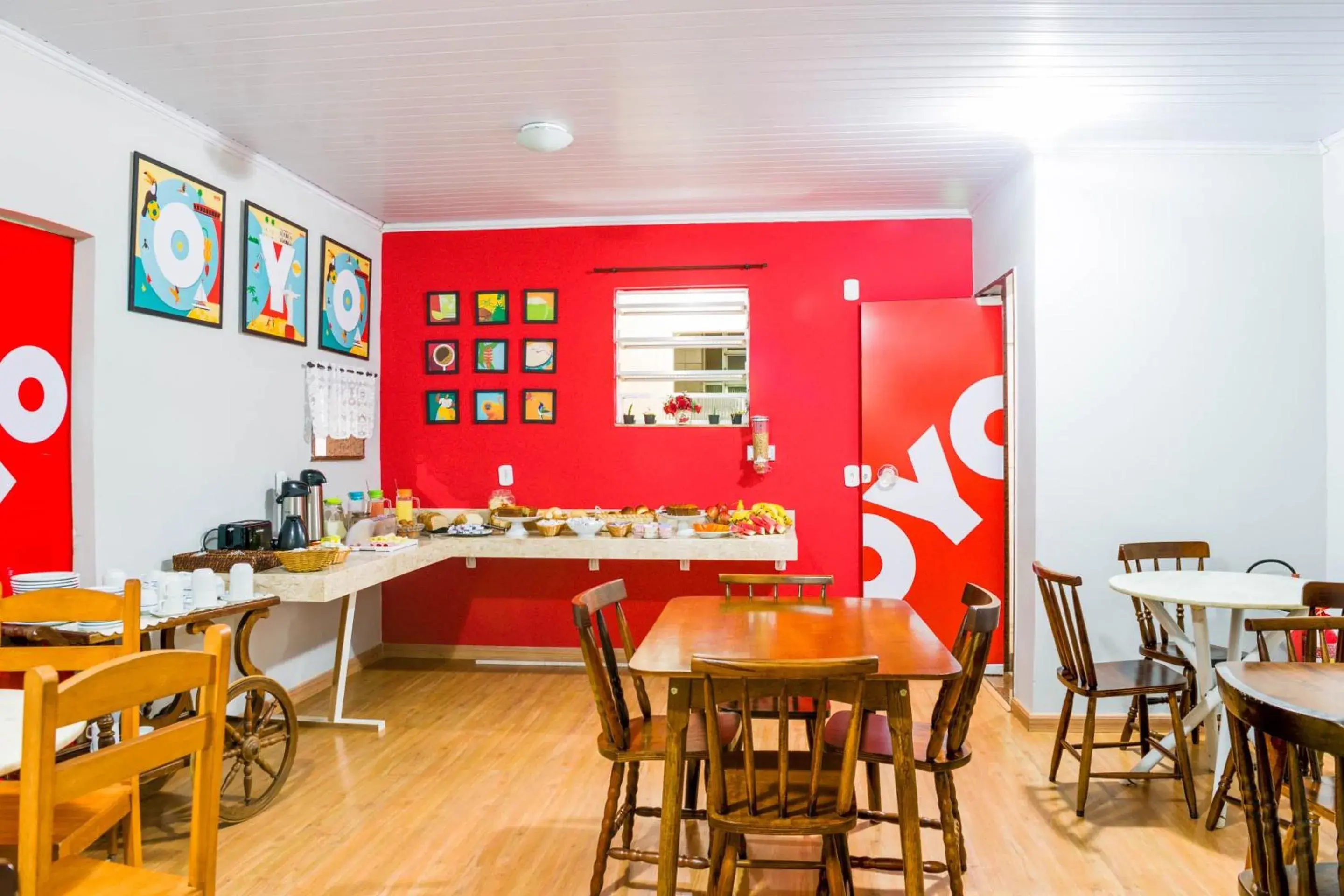 Restaurant/places to eat in OYO Hotel Lindoia, Petropolis Restaurant/places to eat in OYO Hotel Lindoia, Petropolis