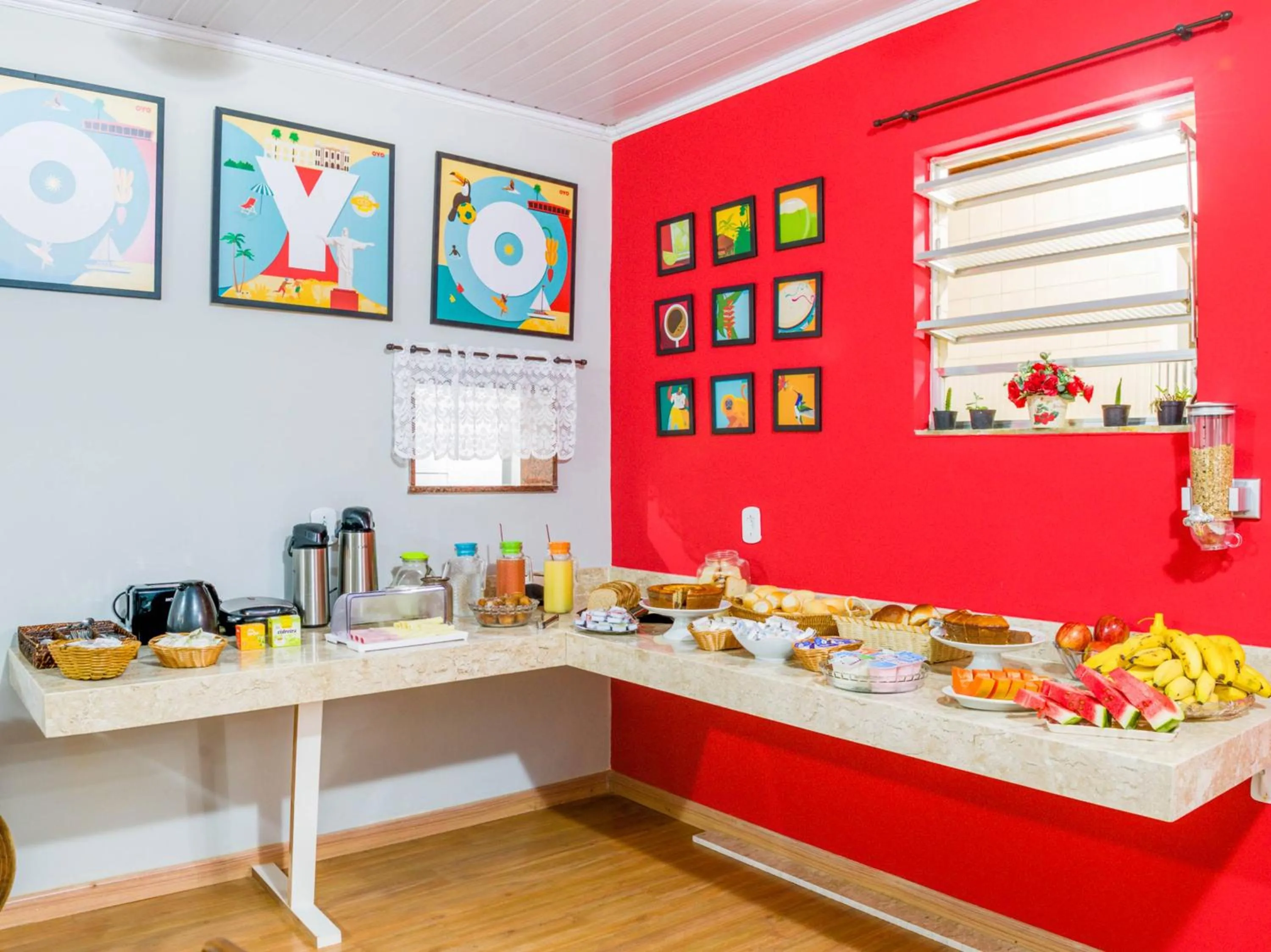 Restaurant/places to eat in OYO Hotel Lindoia, Petropolis