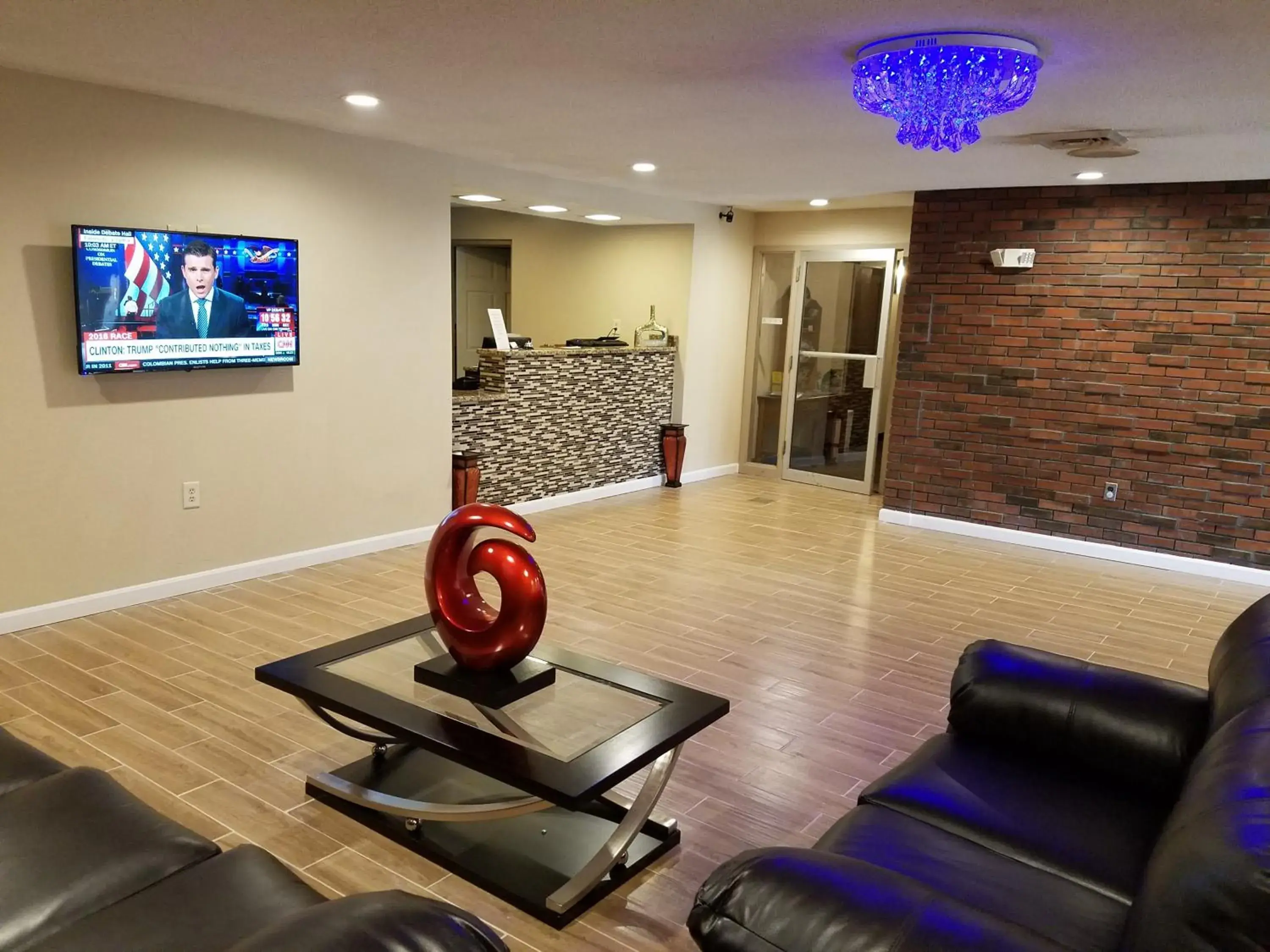 Lobby or reception in Motel 6 Putnam CT Lobby or reception in Motel 6 Putnam CT