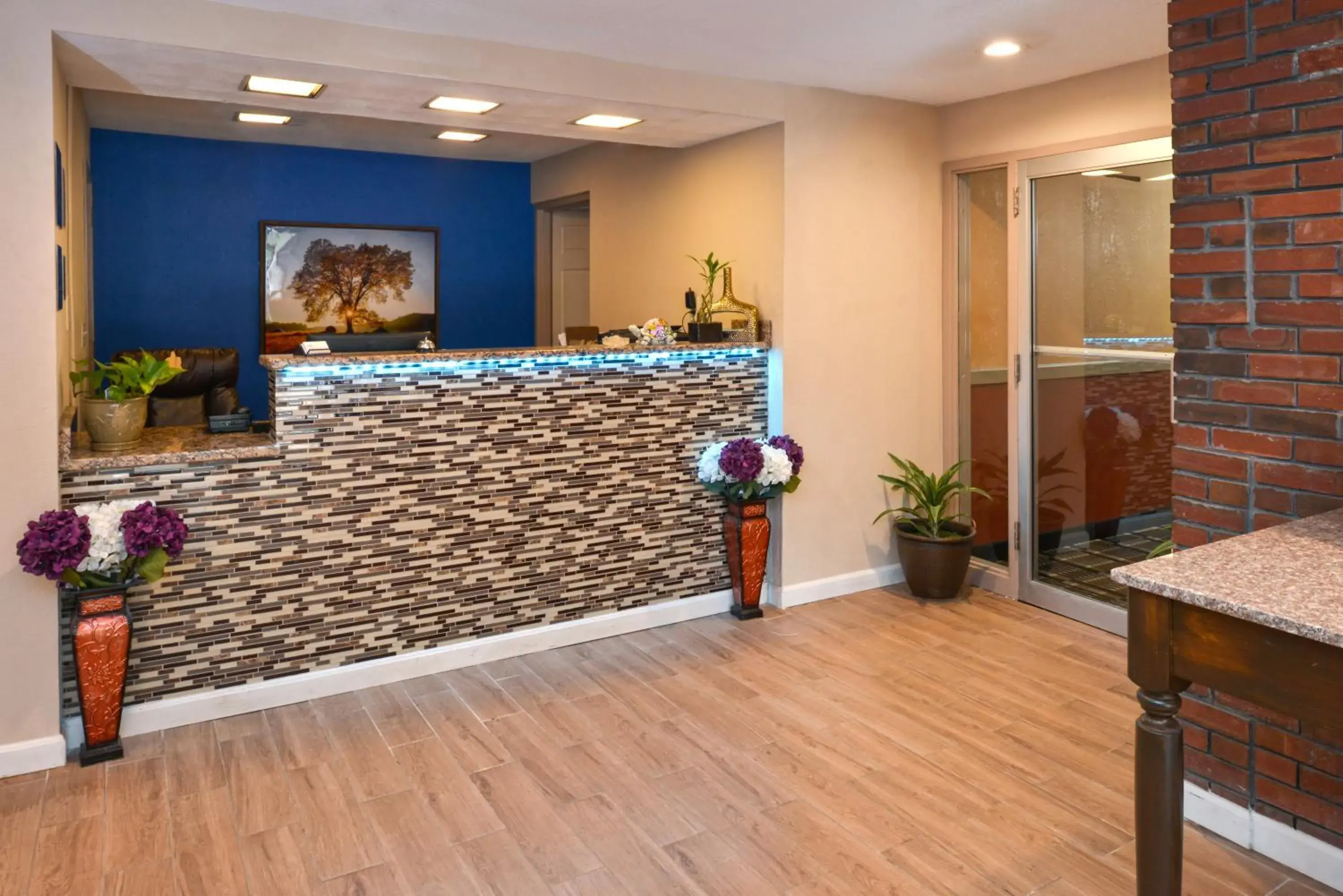 Lobby or reception in Motel 6 Putnam CT Lobby or reception in Motel 6 Putnam CT