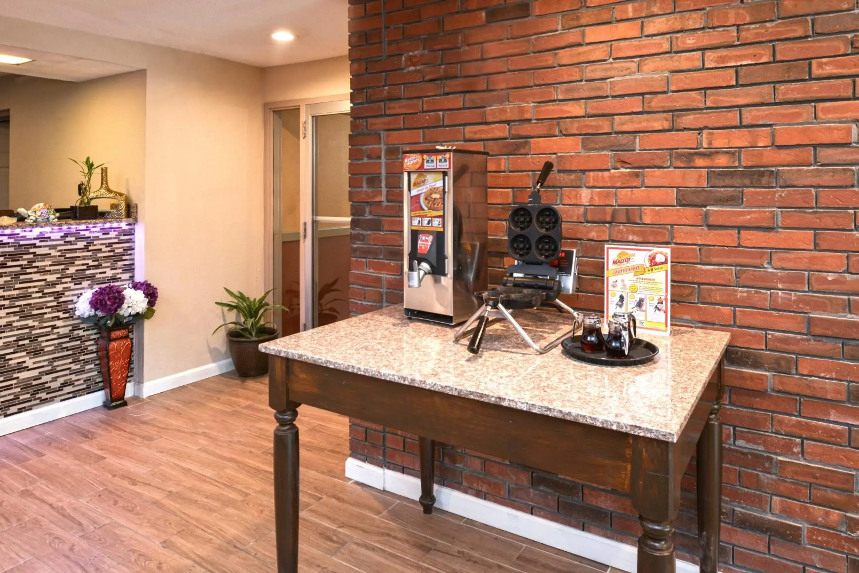 Food and drinks in Motel 6 Putnam CT Food and drinks in Motel 6 Putnam CT