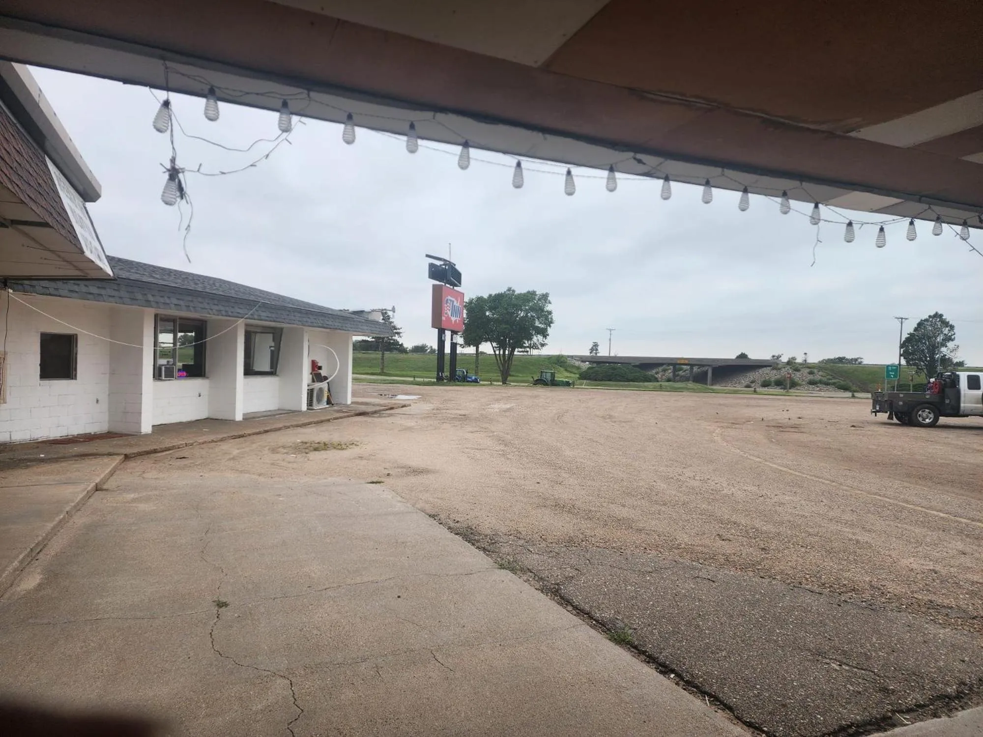 Facade/entrance in 1st Inn By OYO Quinter Hwy 70 KS