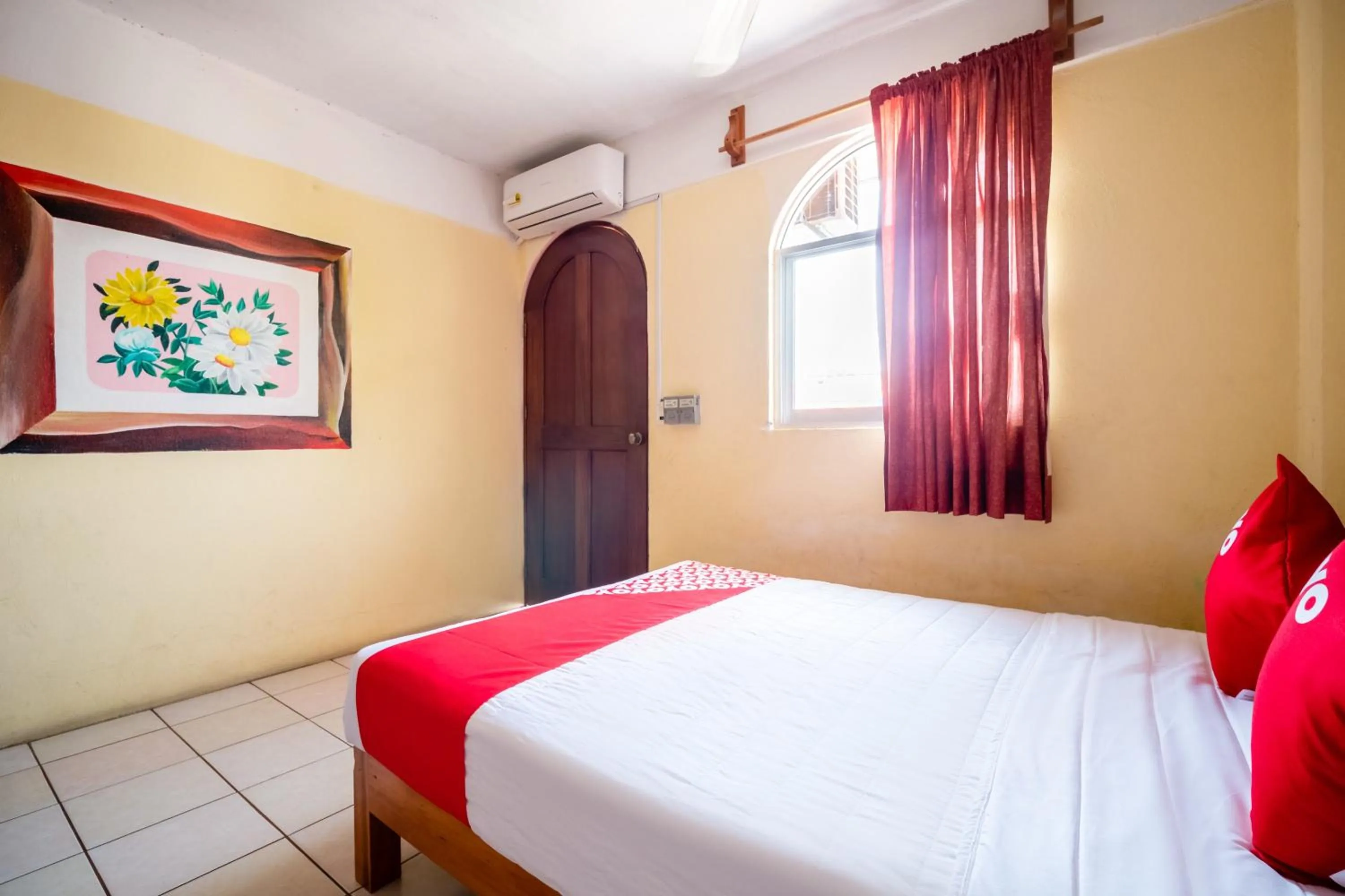 Bedroom, Bed in OYO Hotel Betsua Vista Hermosa, Huatulco