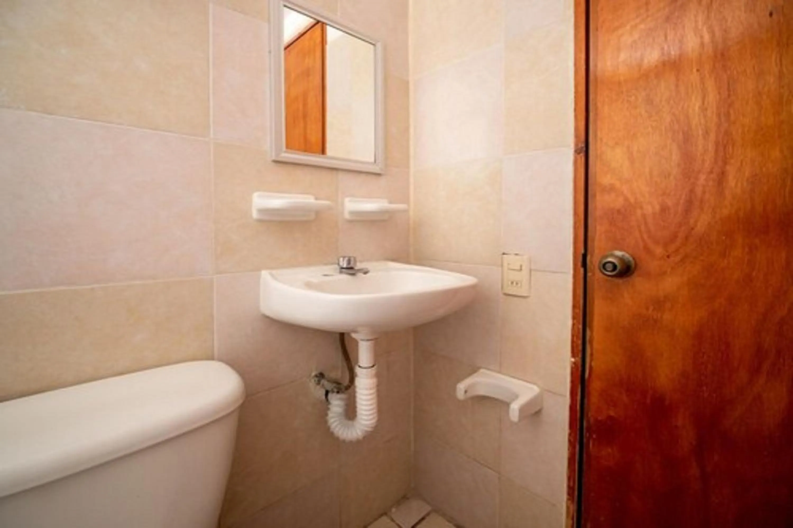 Bathroom in OYO Hotel Betsua Vista Hermosa, Huatulco