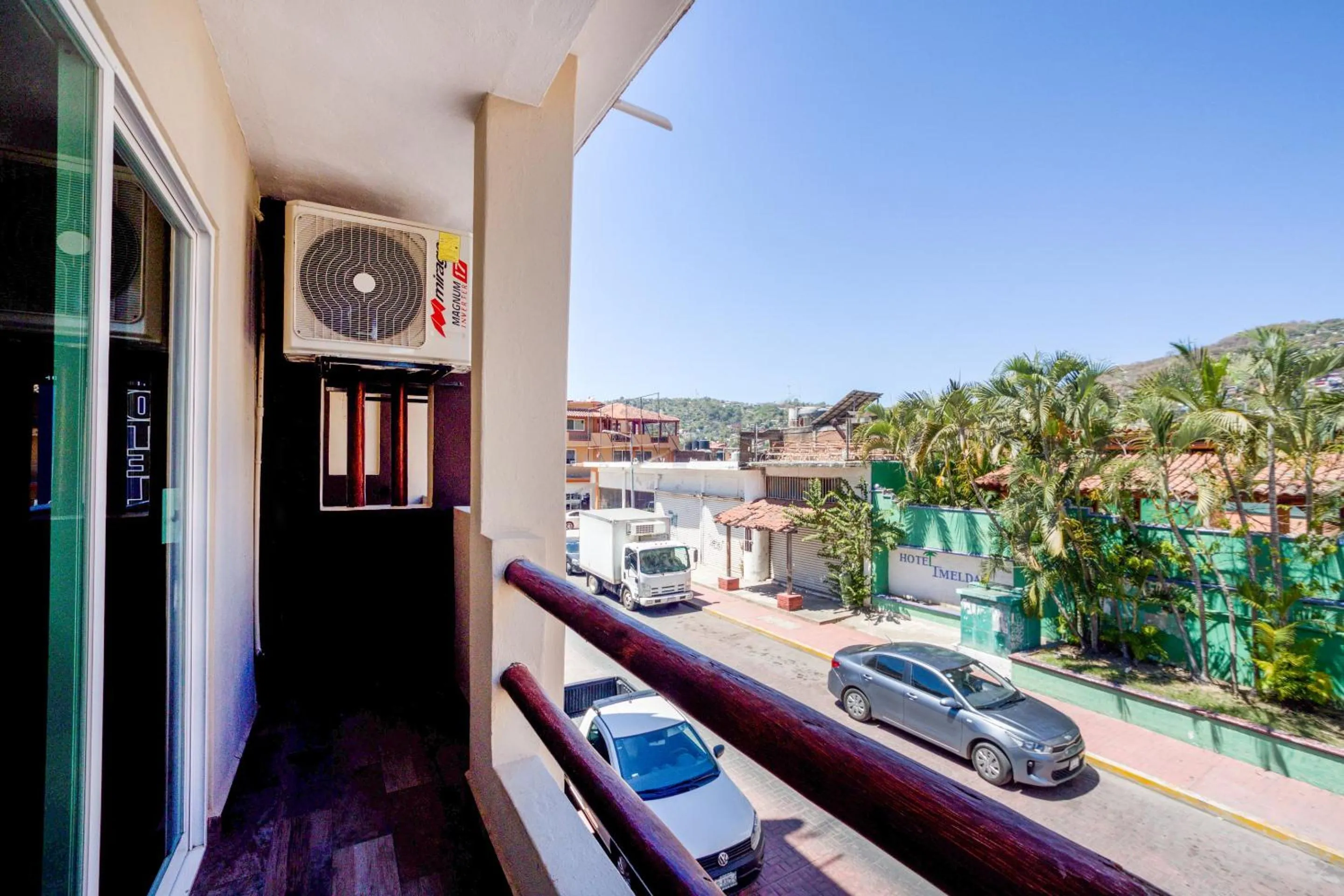 Bedroom in OYO Hotel Posada Lys, Zihuatanejo