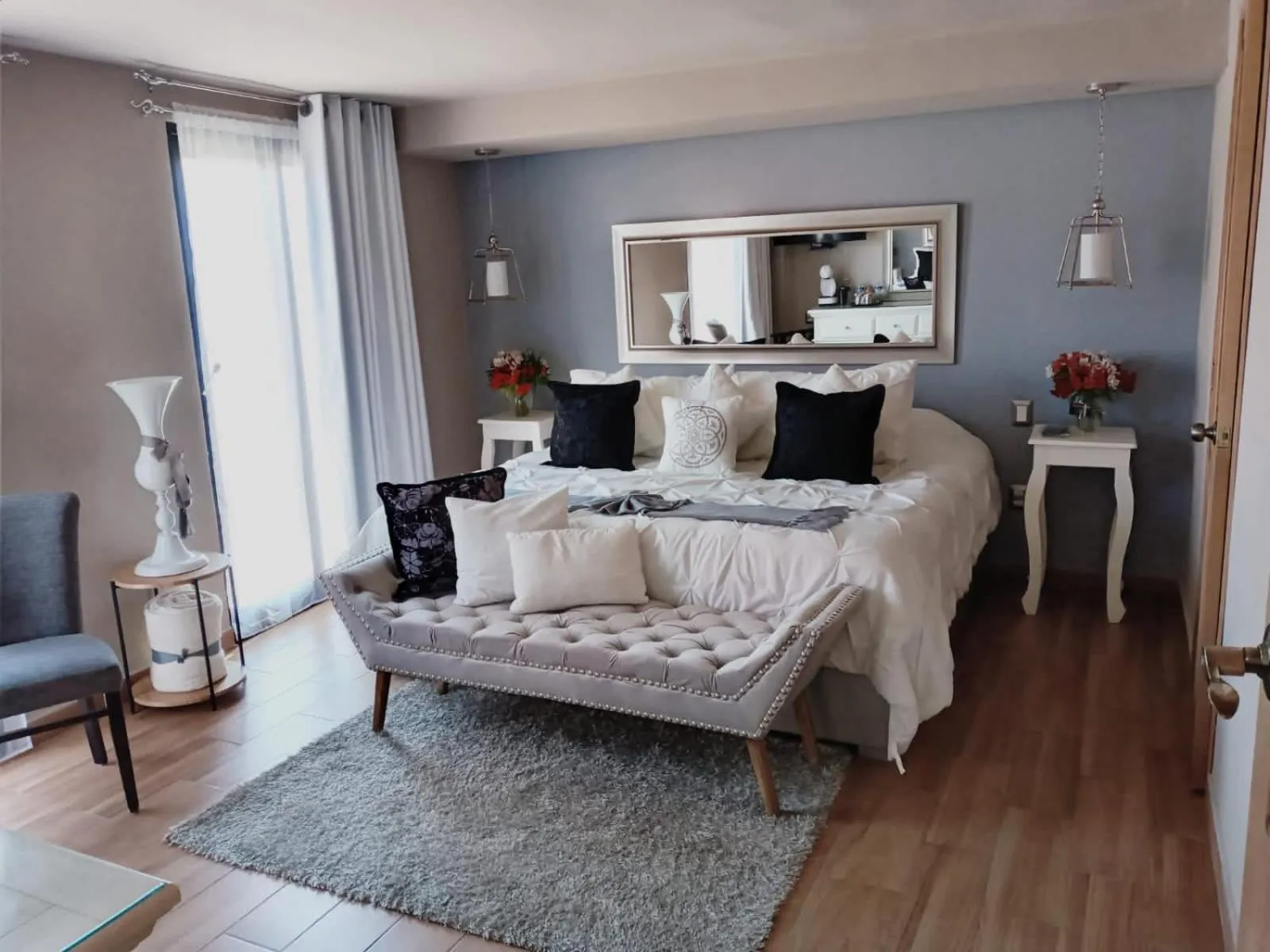 Photo of the whole room, Bed in Casa Neek