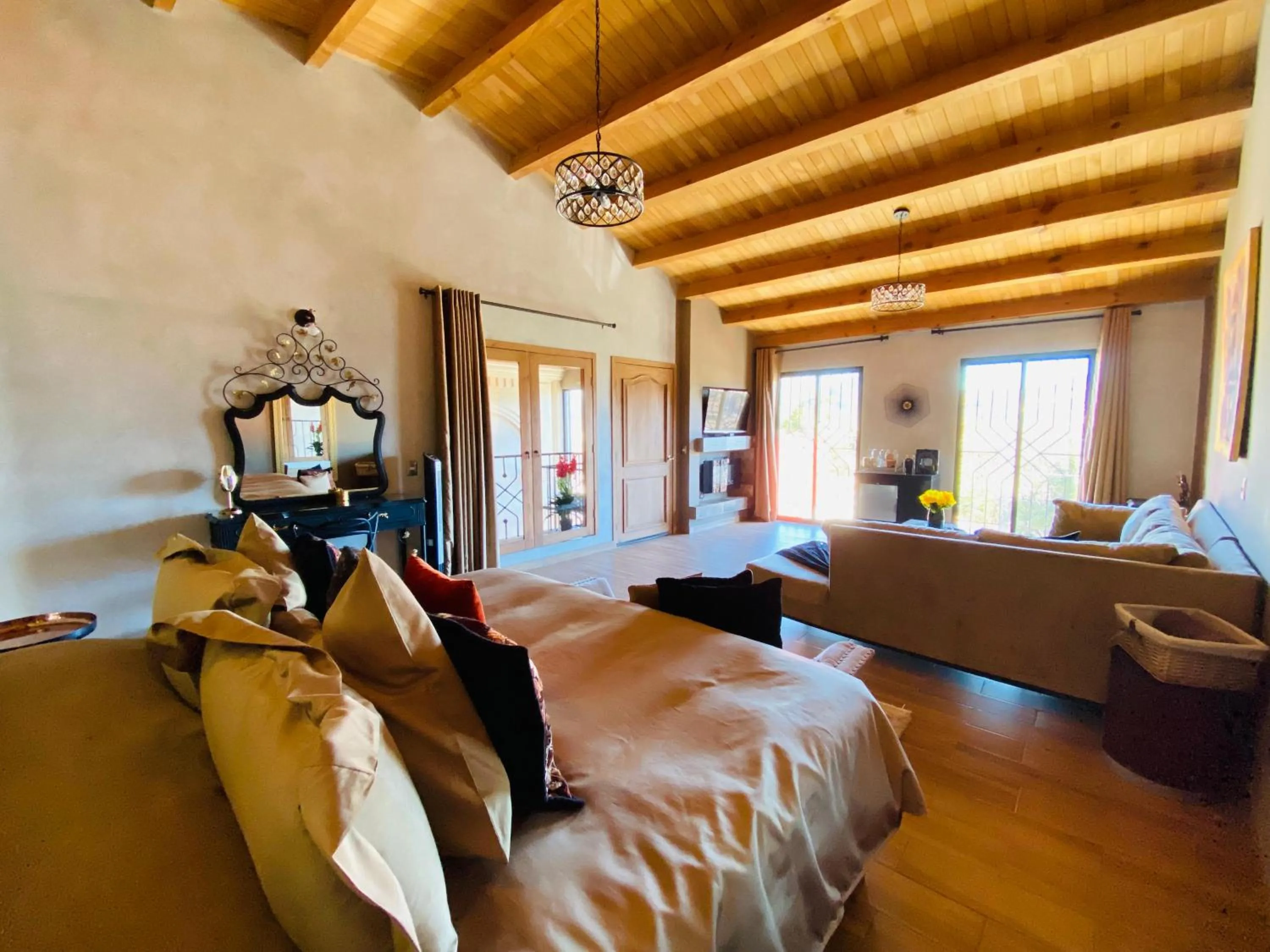 Photo of the whole room, Bed in Casa Neek