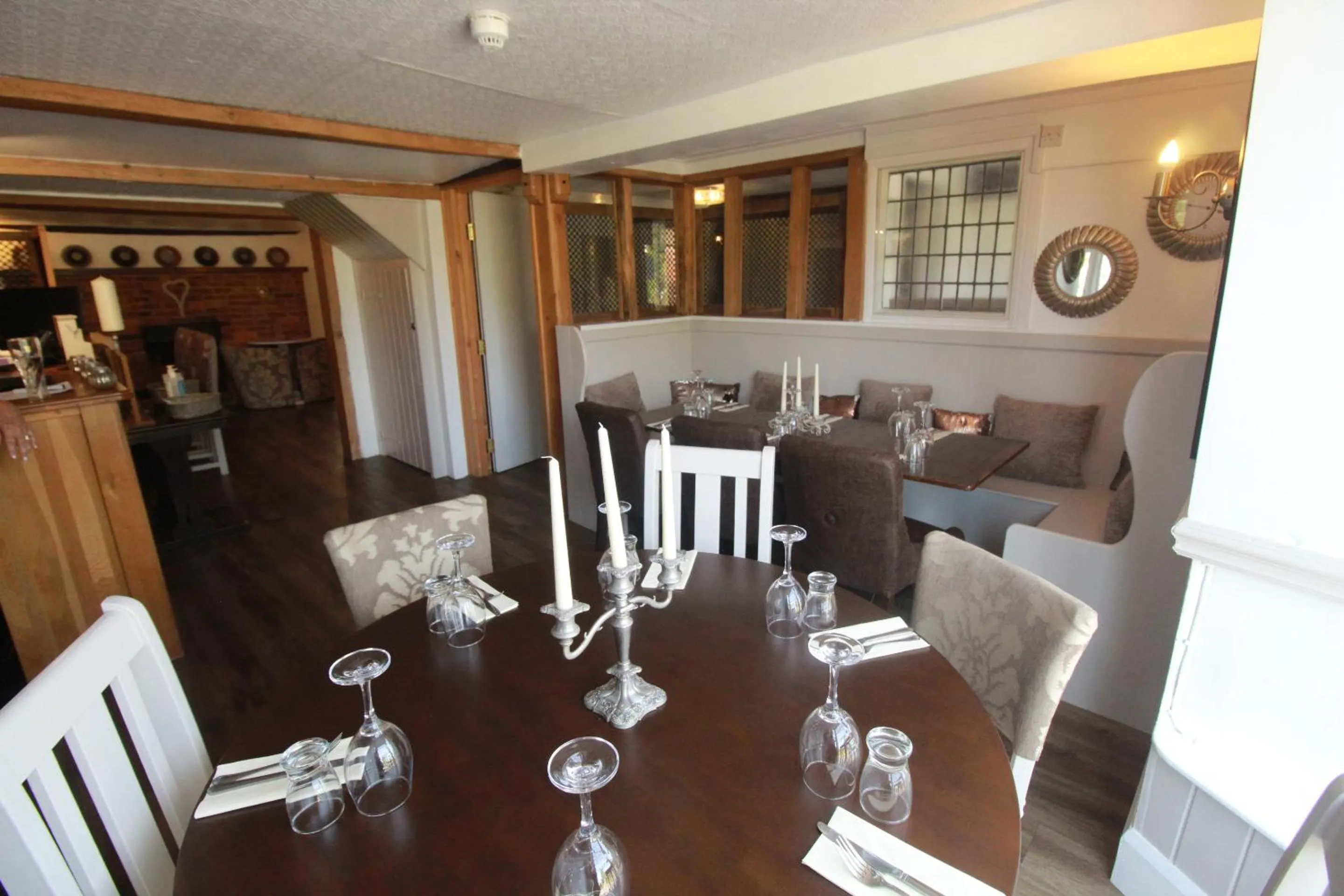 Dining area in Kings Head Inn