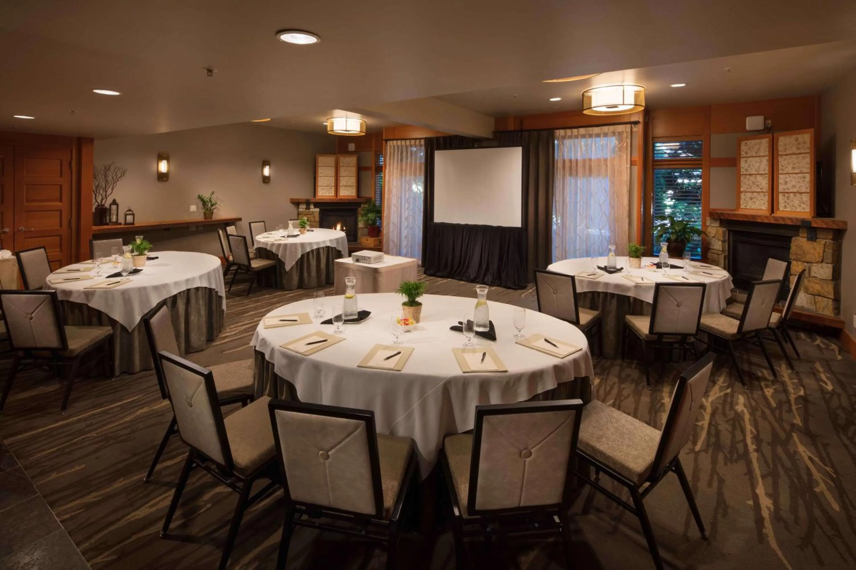 Meeting/conference room in Willows Lodge