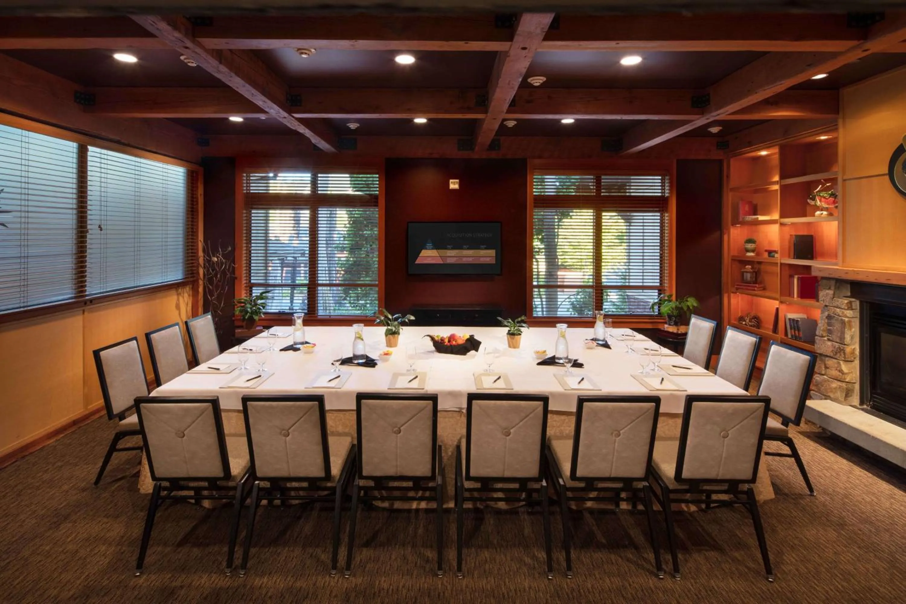 Meeting/conference room in Willows Lodge