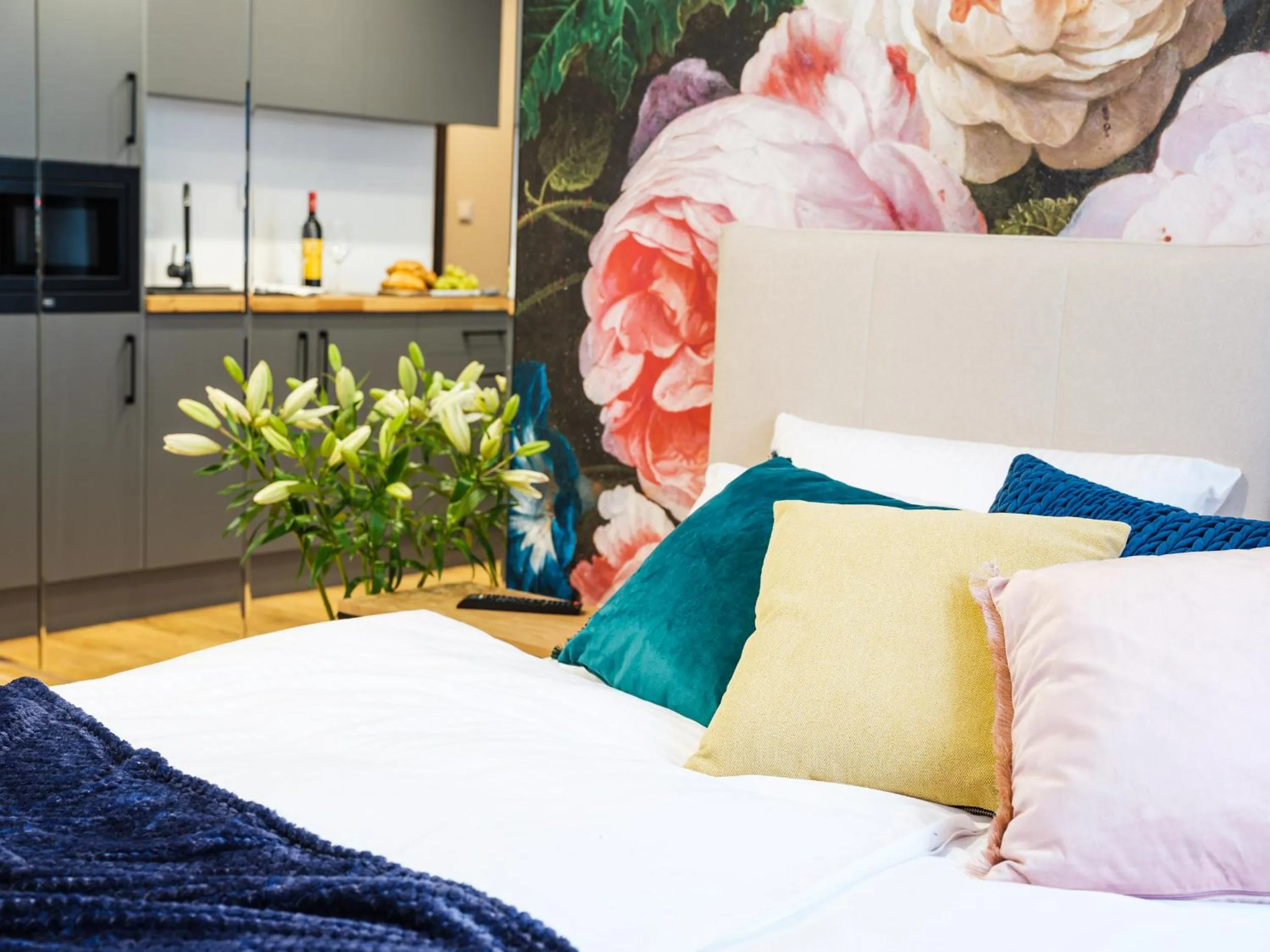 Decorative detail, Bed in Aparthotel Inspire Miodova Residence