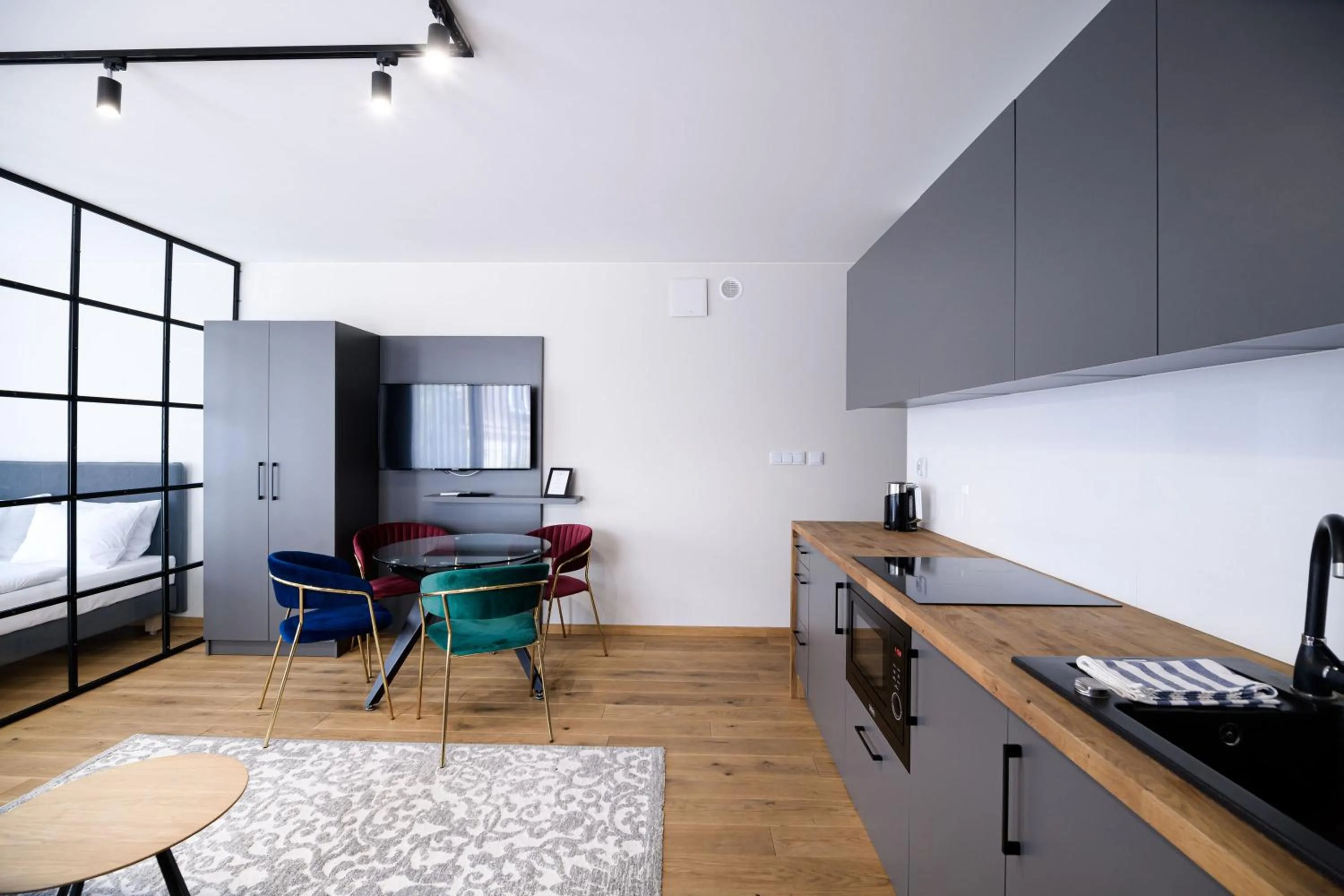 Kitchen or kitchenette in Aparthotel Inspire Miodova Residence