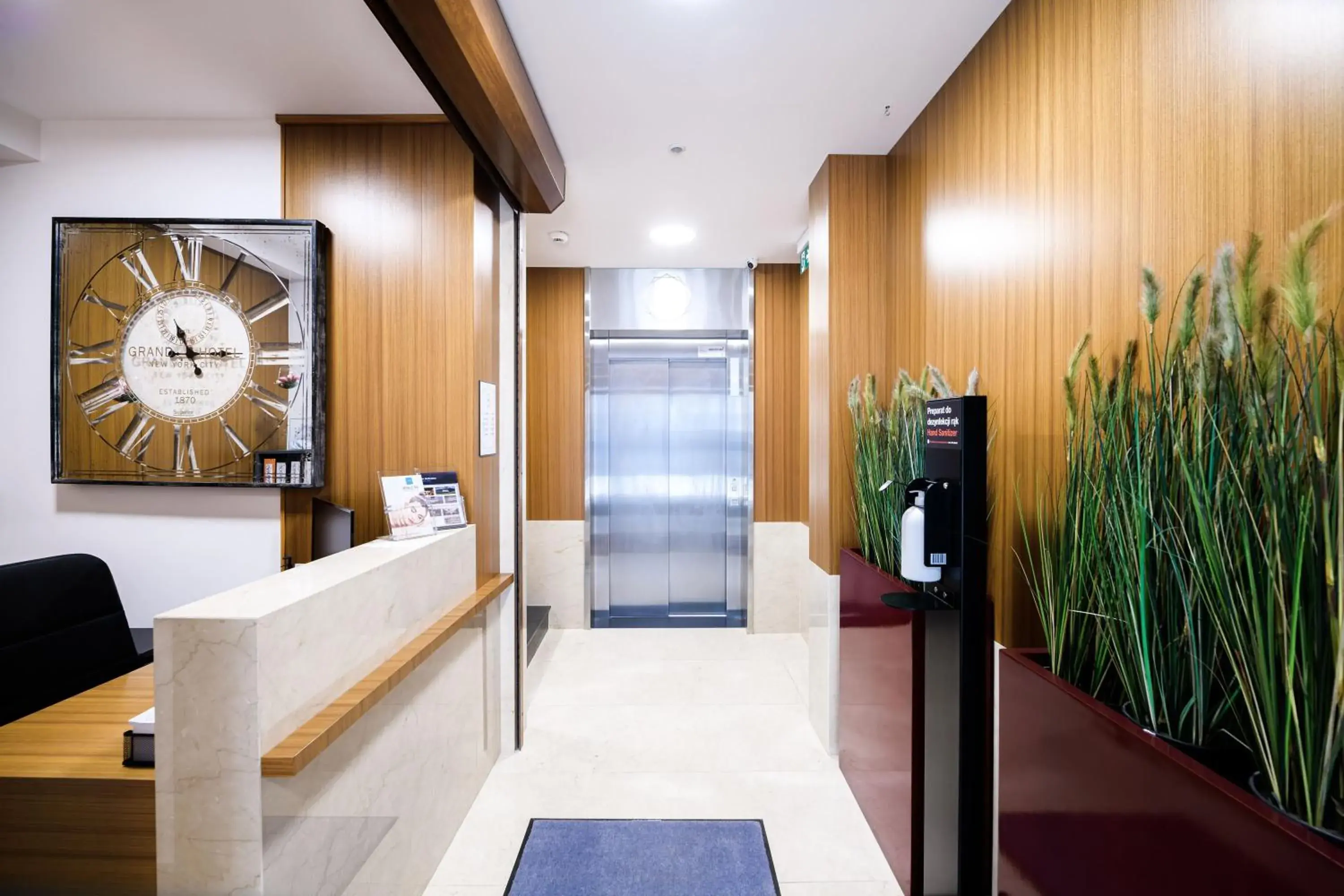 Facade/entrance in Aparthotel Inspire Miodova Residence Facade/entrance in Aparthotel Inspire Miodova Residence