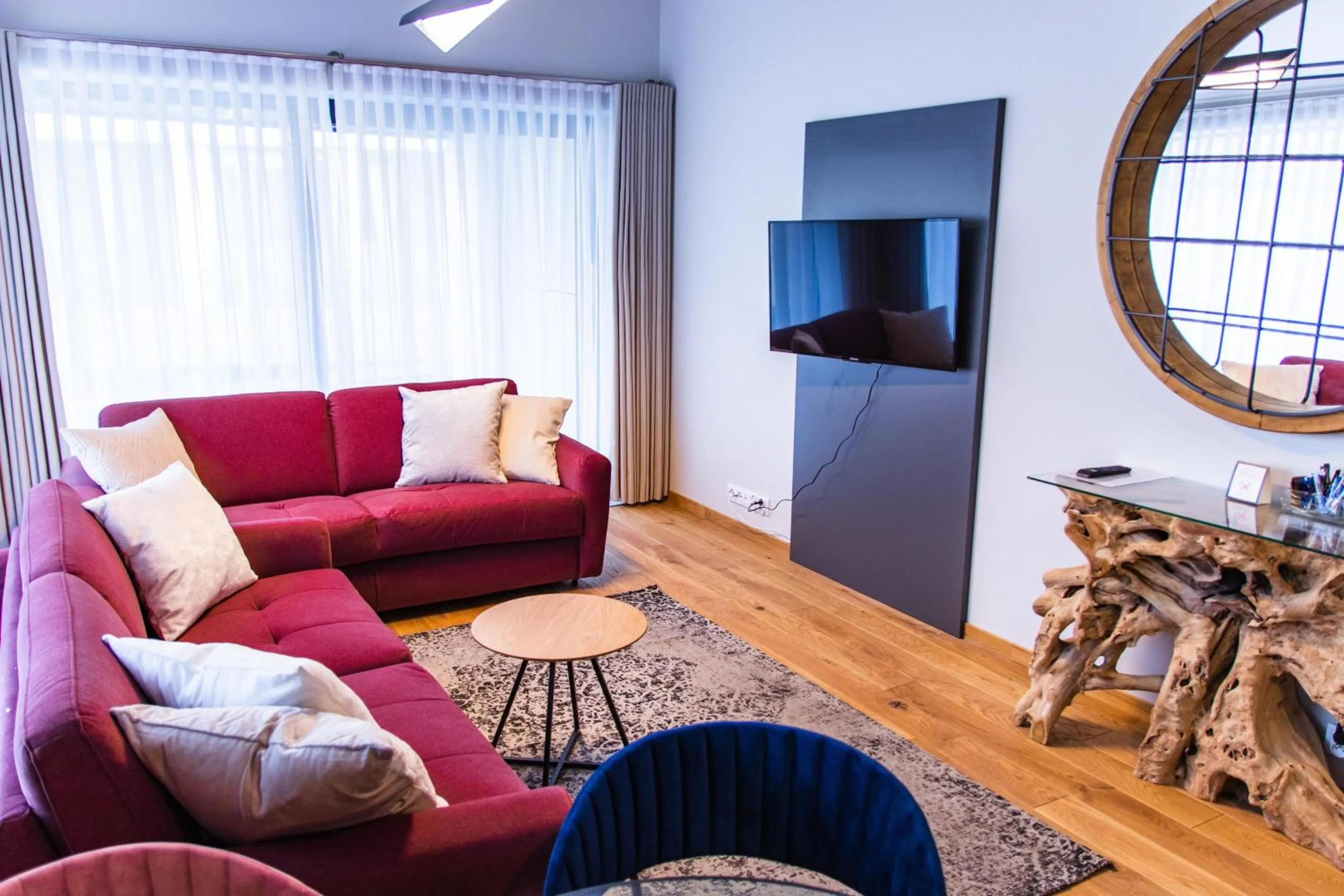 TV and multimedia in Aparthotel Inspire Miodova Residence