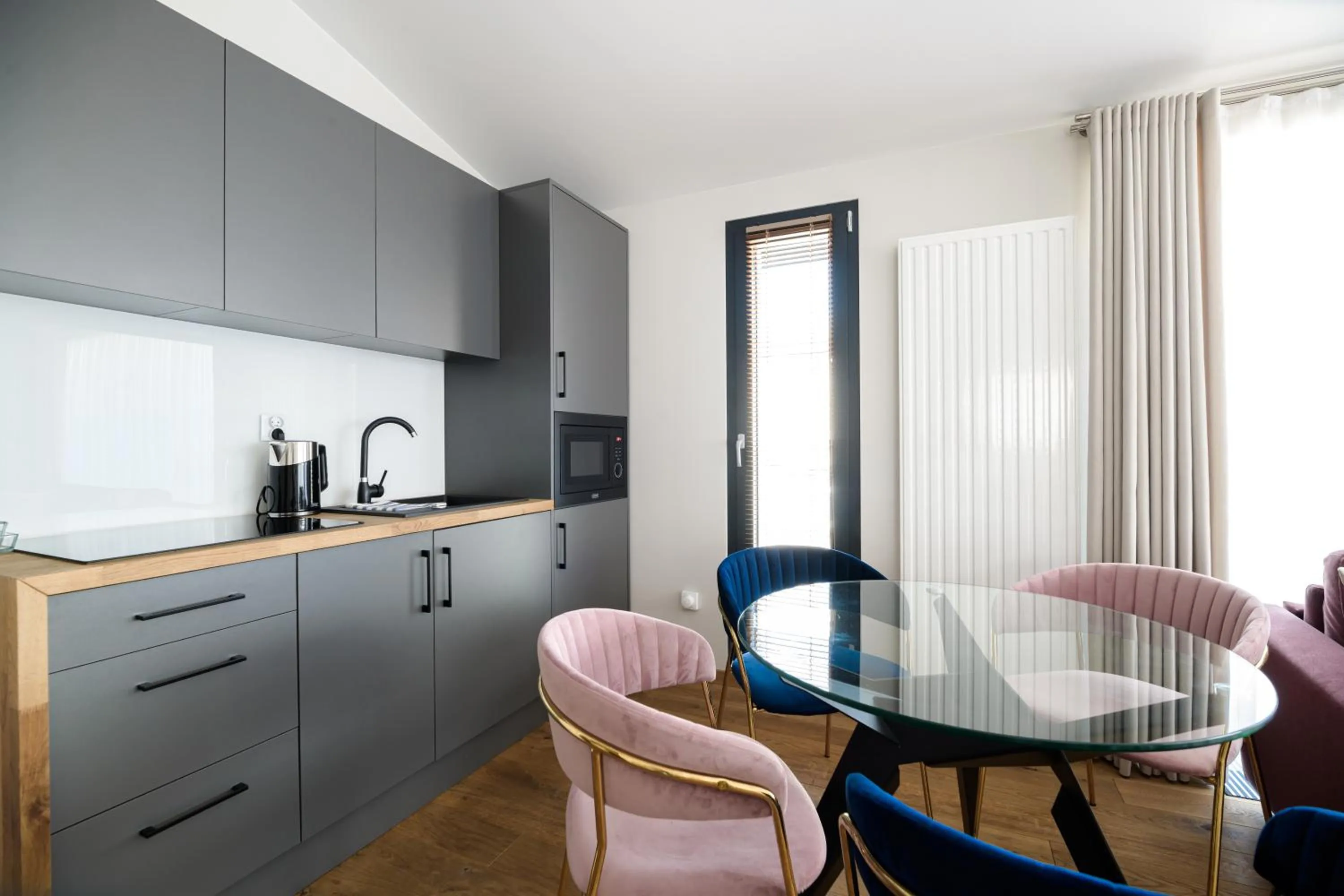 Kitchen or kitchenette in Aparthotel Inspire Miodova Residence