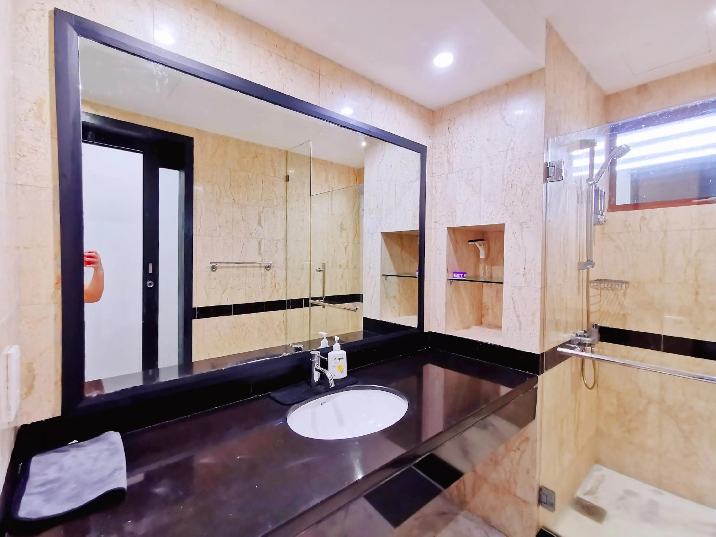 Bathroom in 【Amazing】Pool View 2BR Suite @ Pulai Springs Resort