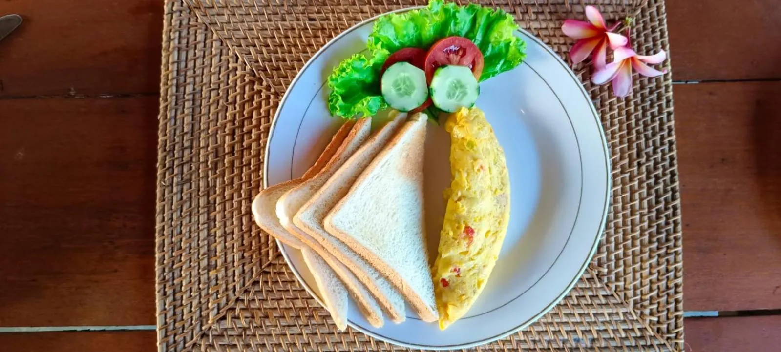 Restaurant/places to eat in Govardan Homestay