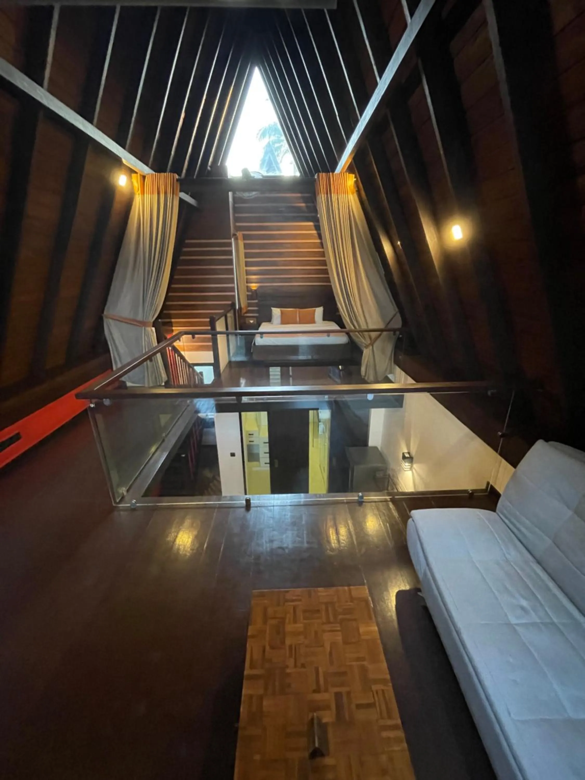 Photo of the whole room in SOLUNA BEACH RESORT