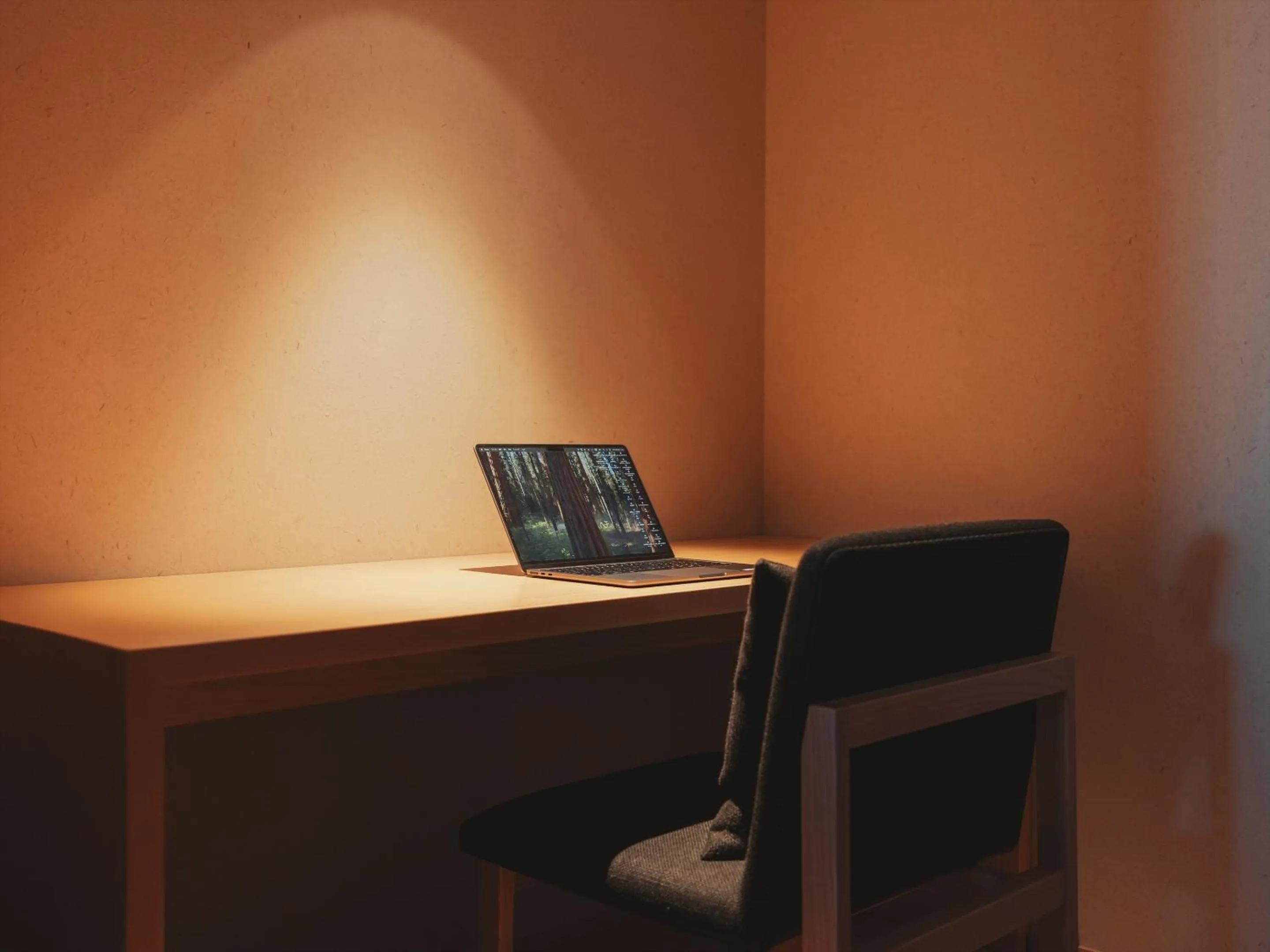 Photo of the whole room in SOKI ATAMI