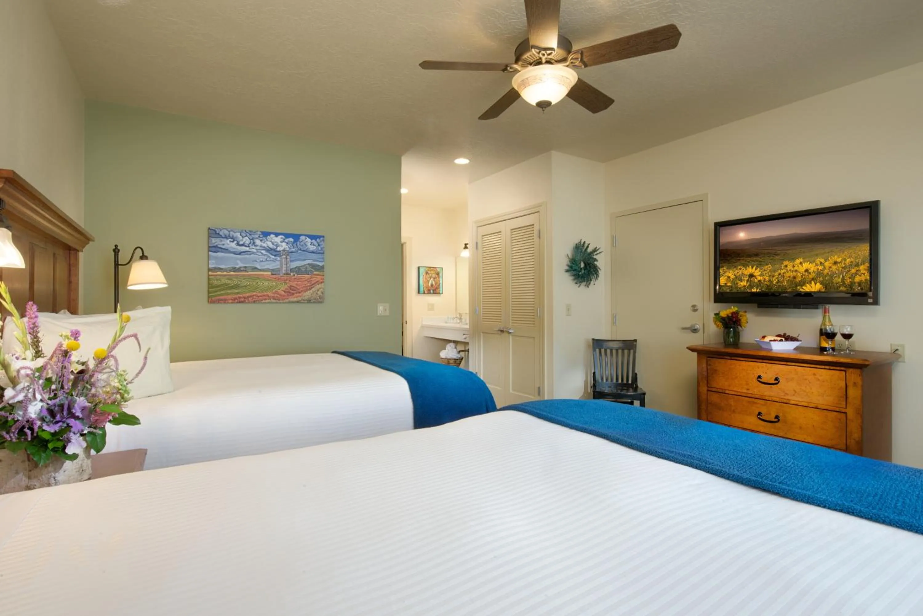 Bed in The Lexington at Jackson Hole