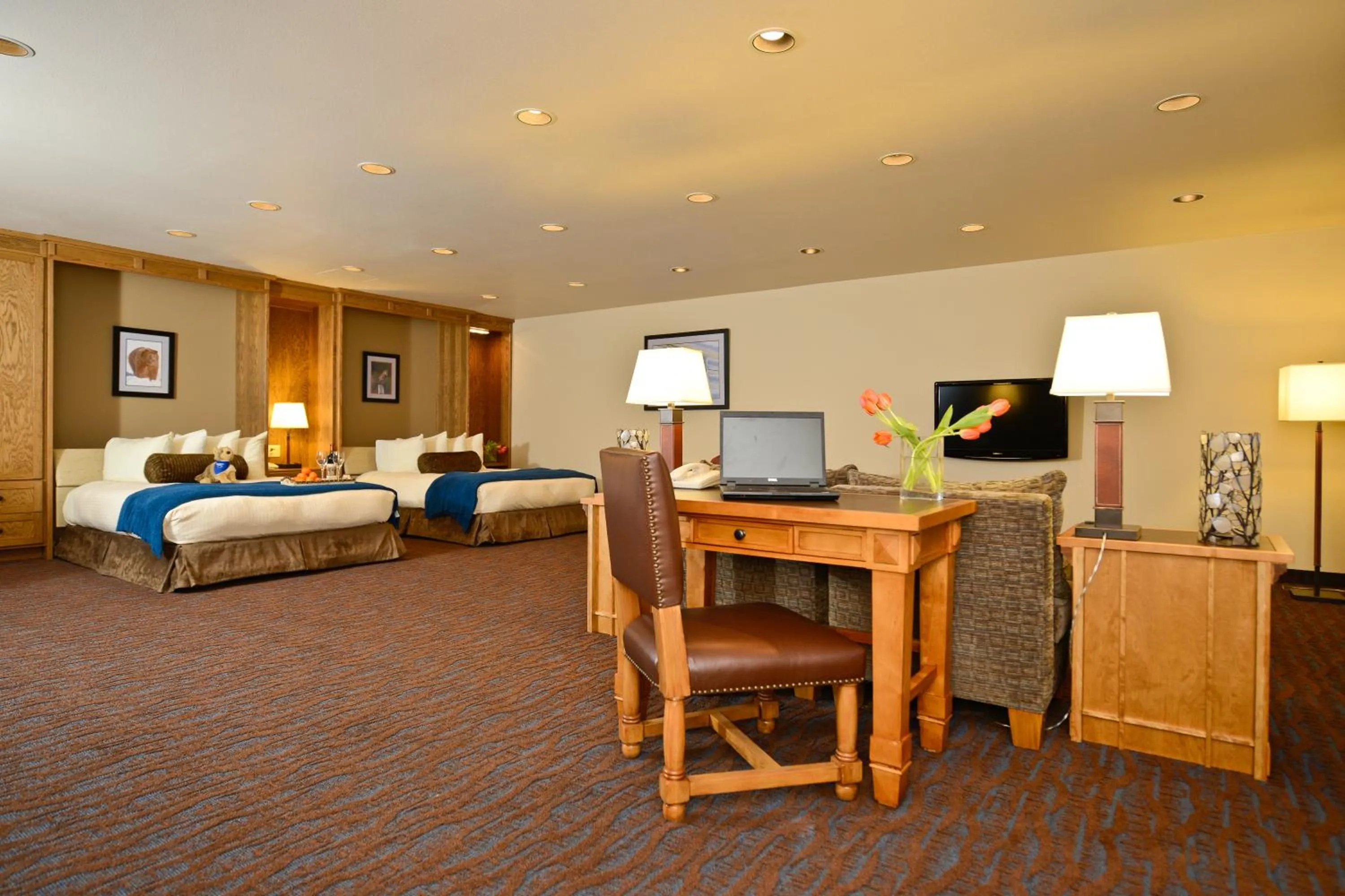 Photo of the whole room, Bed in The Rockwell Inn