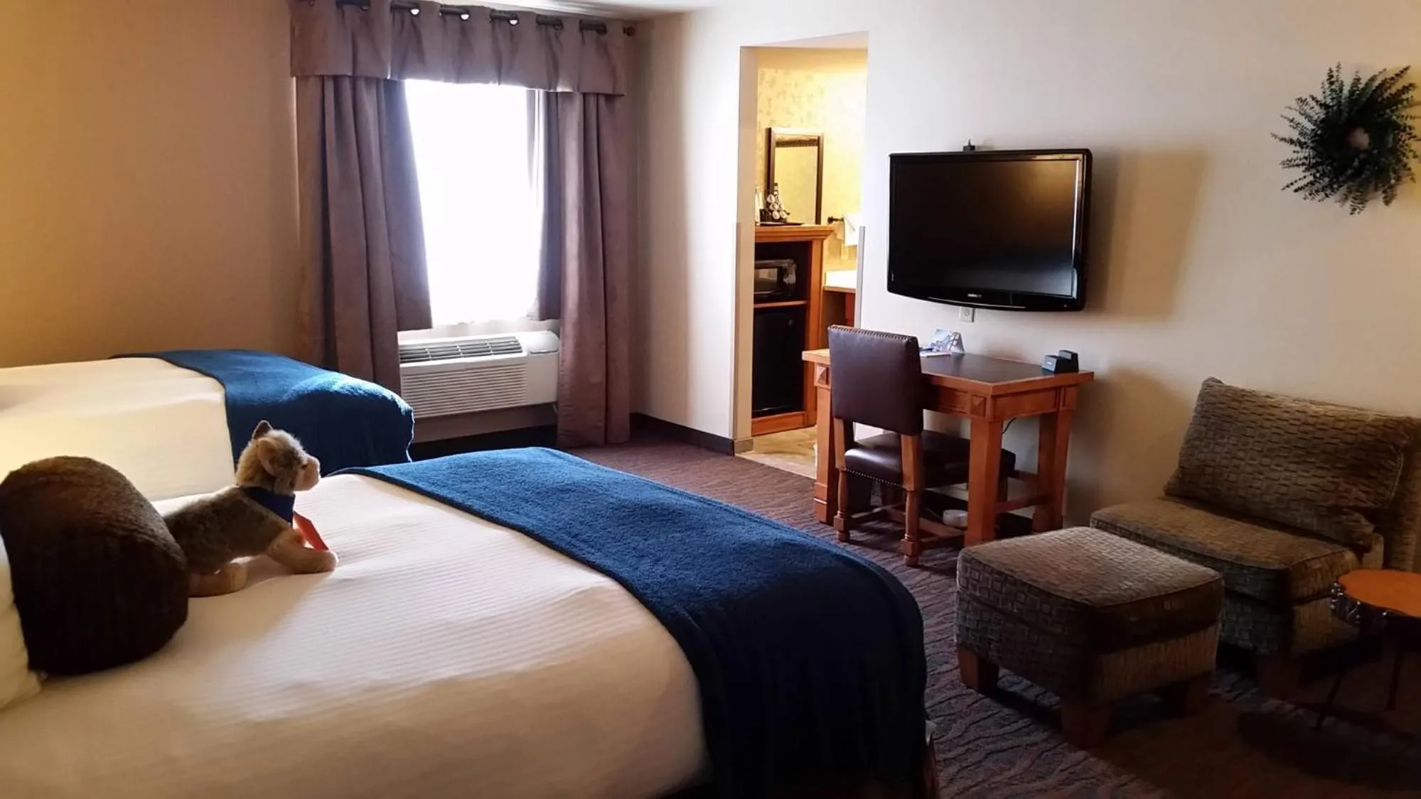 Photo of the whole room, Bed in The Rockwell Inn