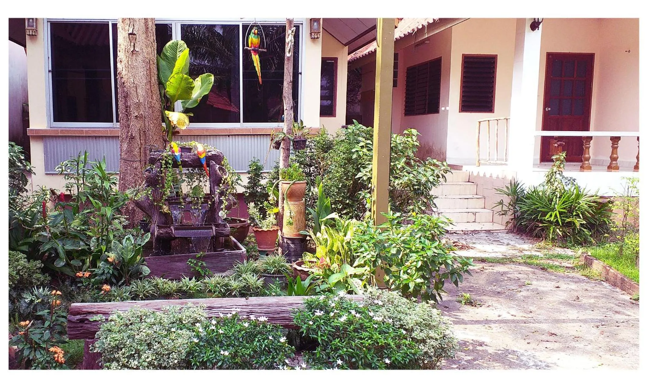 Garden in TAWAN RESORT