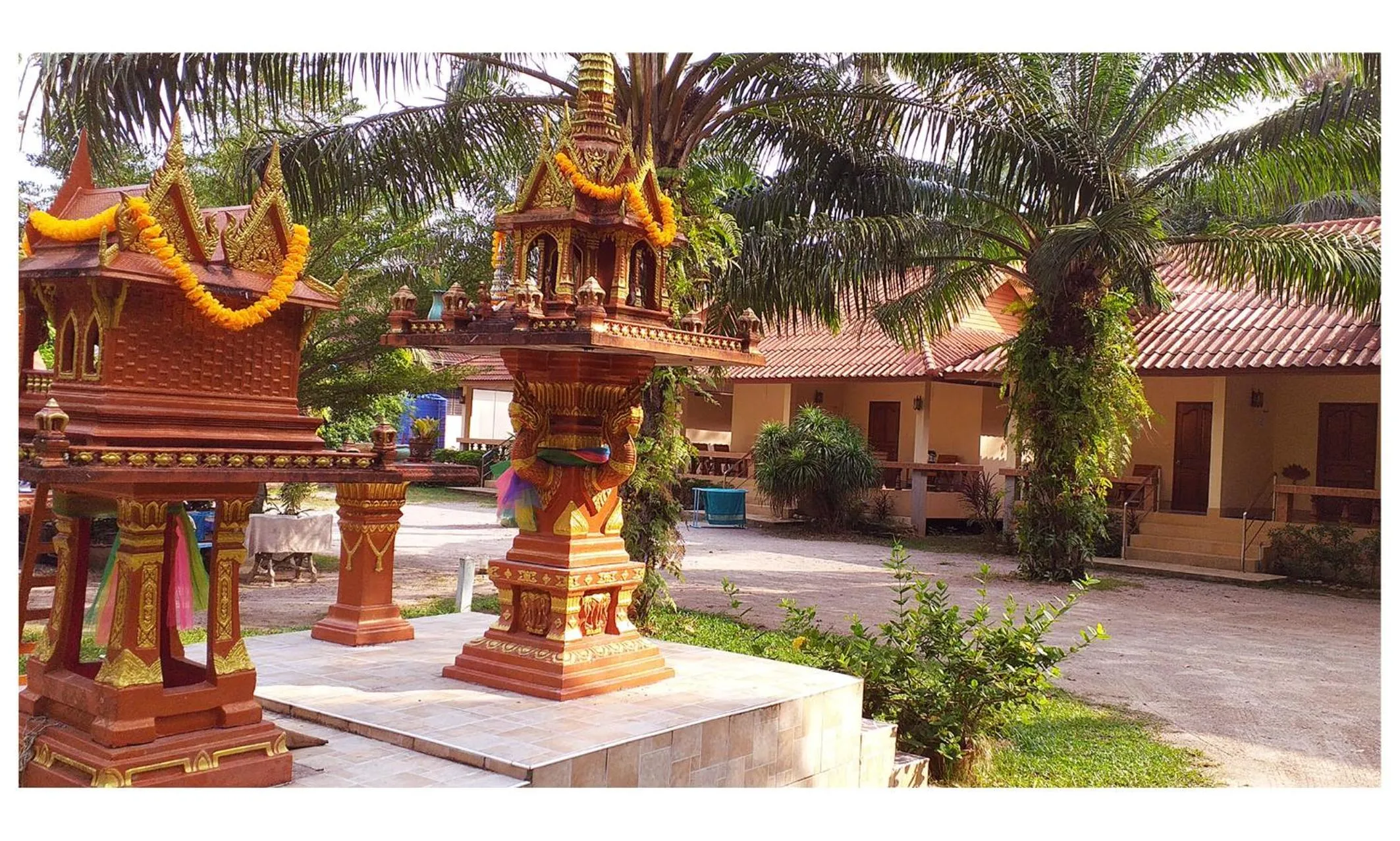 Garden in TAWAN RESORT