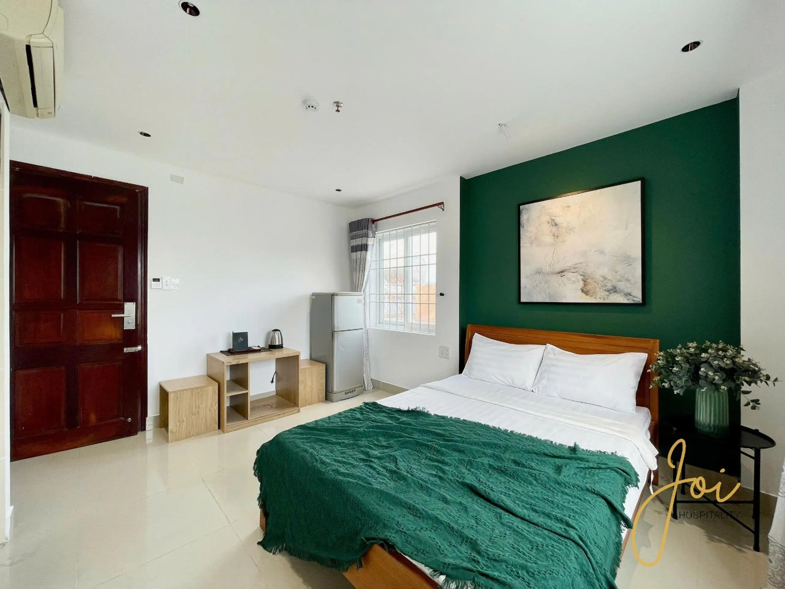 Bed in Joi Hospitality - Anthony