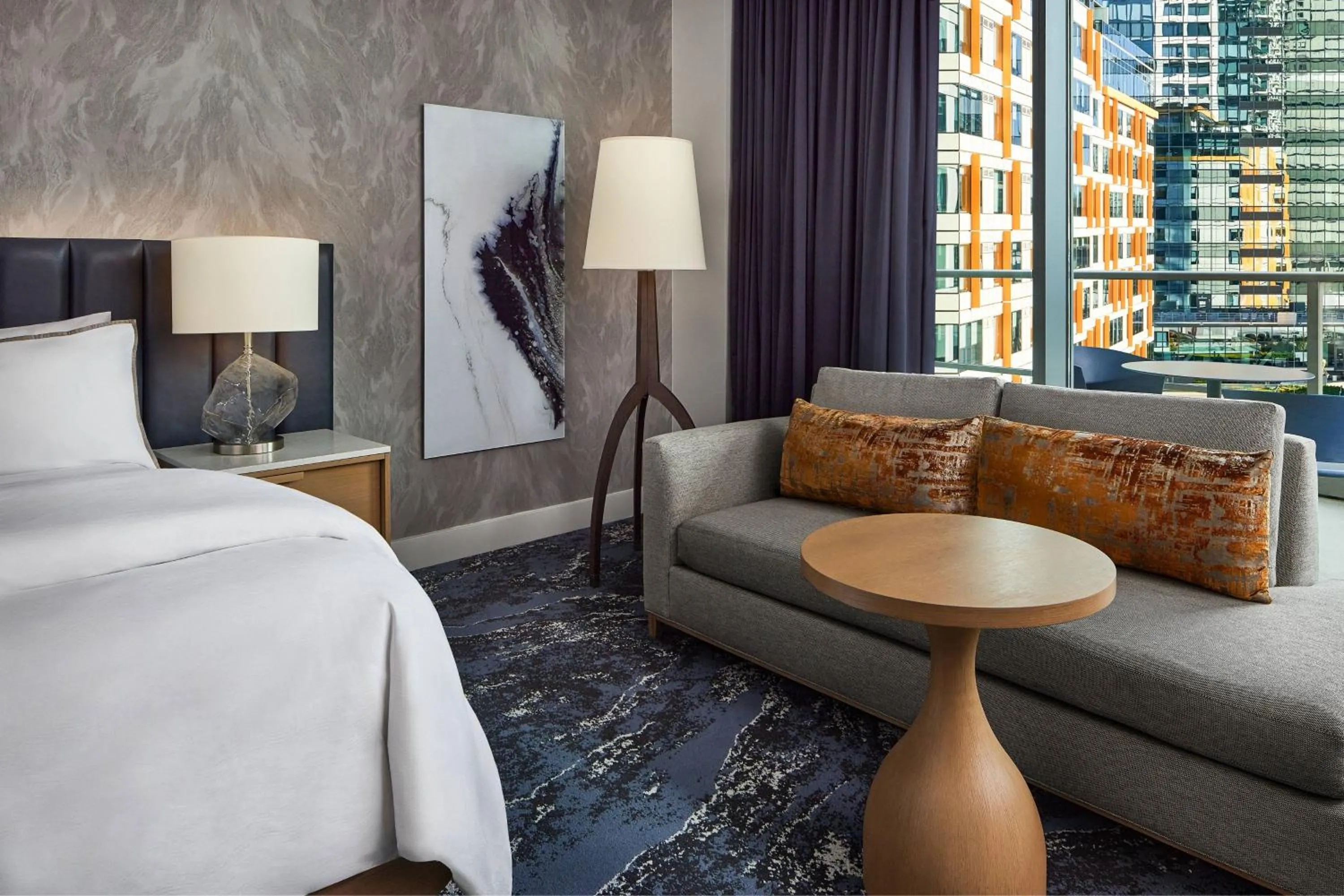 Photo of the whole room, Bed in The Westin Bellevue