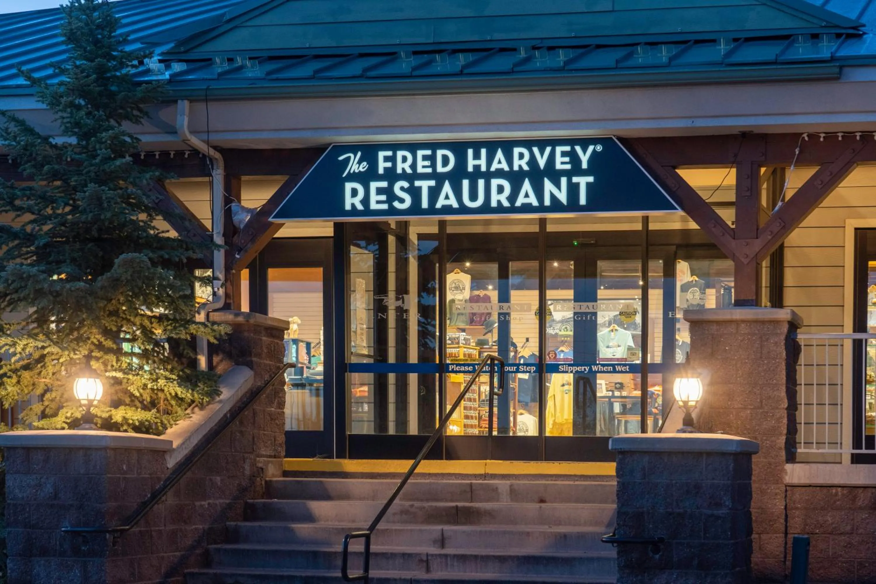 Restaurant/places to eat in Grand Canyon Railway Hotel