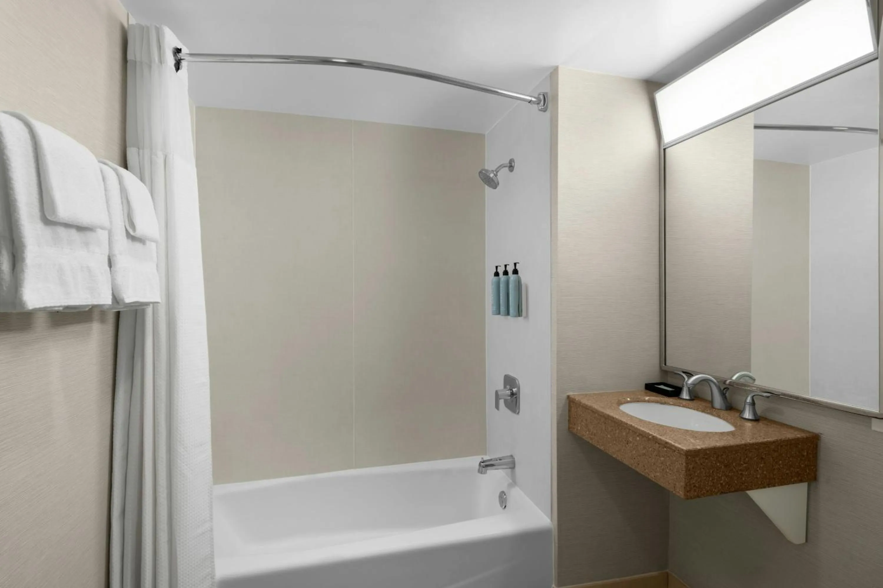 Bathroom in Courtyard Fort Lauderdale East Lauderdale-by-the-Sea