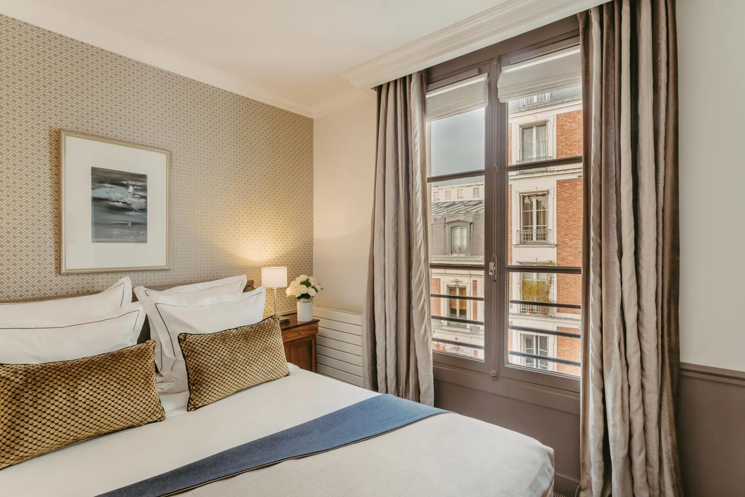 Bedroom, Bed in Hôtel d'Orsay - Esprit de France