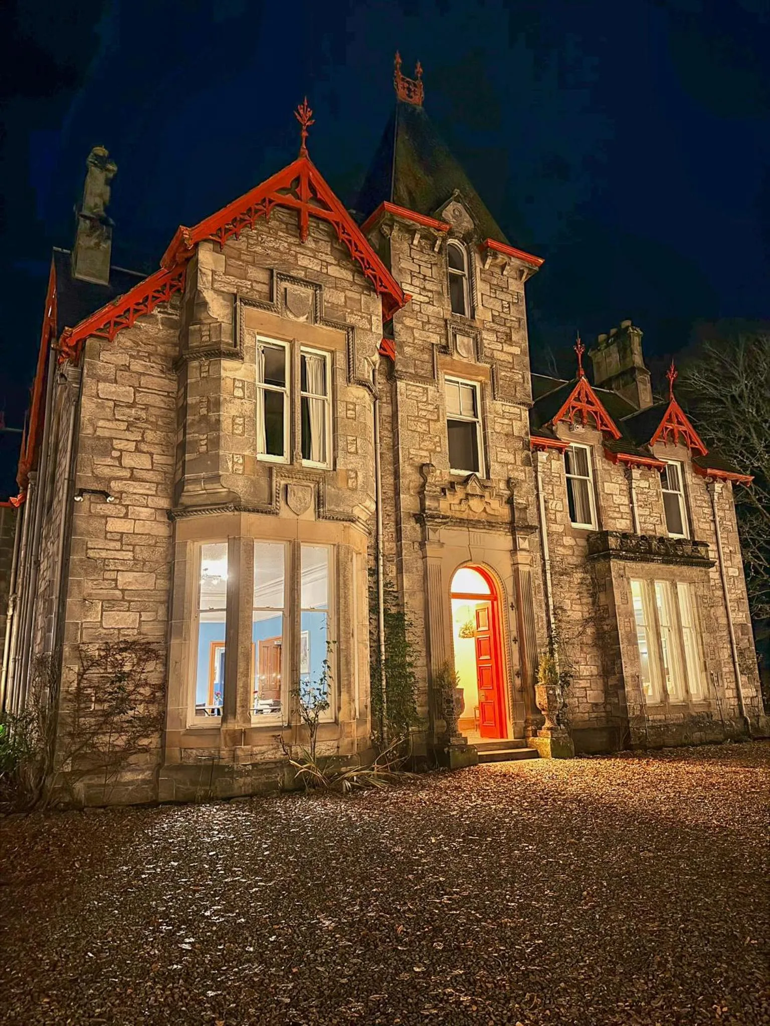 Property building in Birchwood Pitlochry