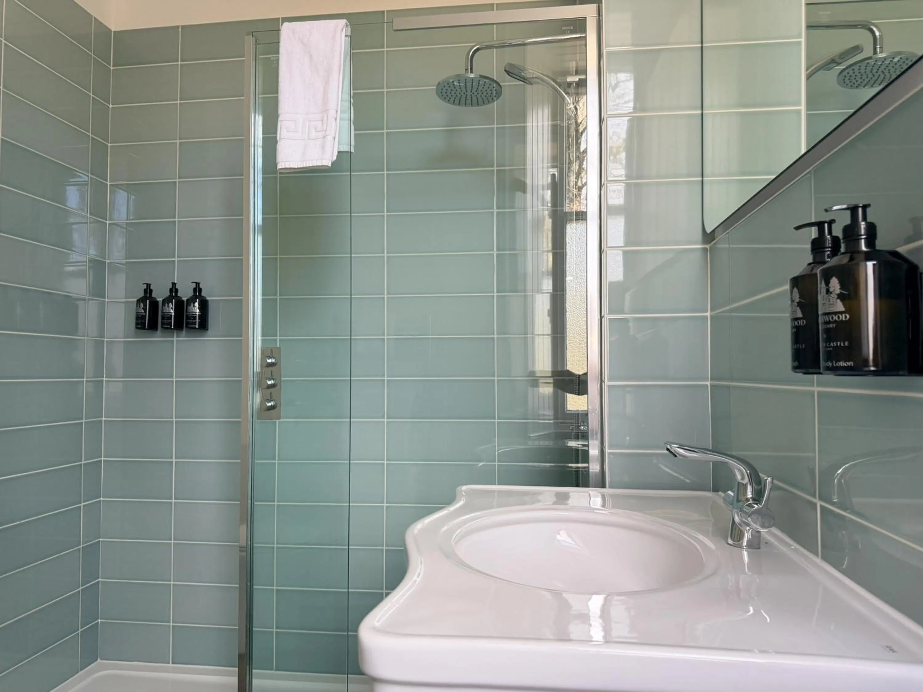 Shower in Birchwood Pitlochry