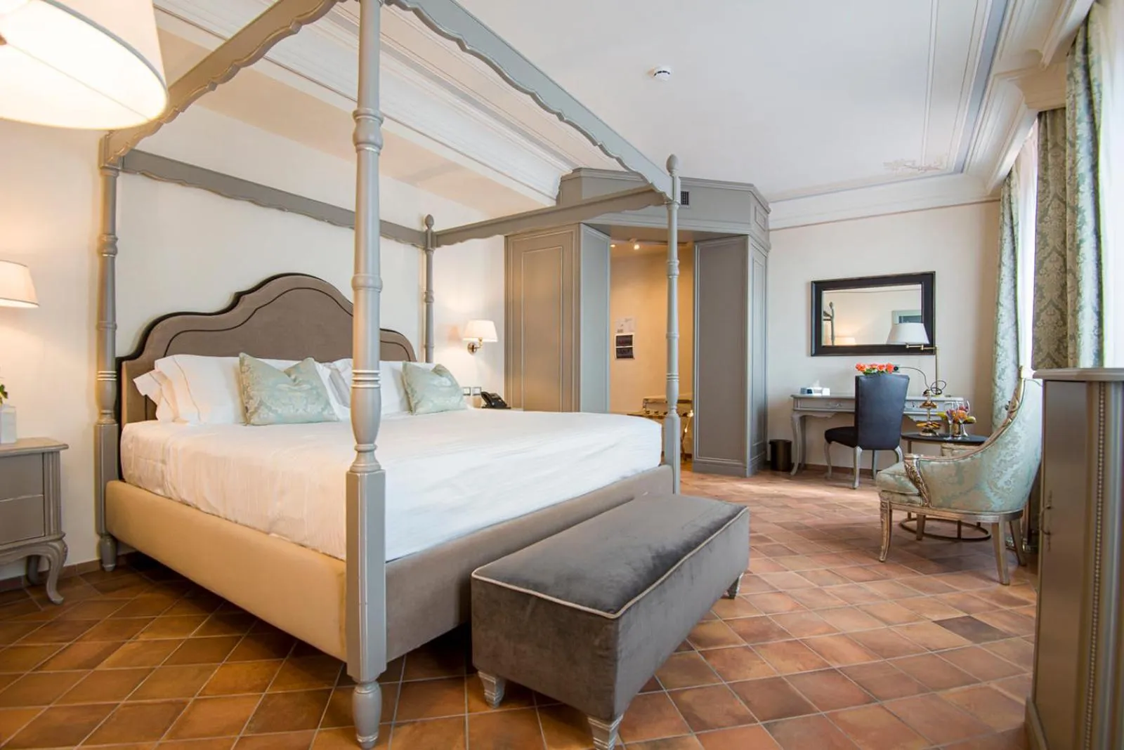 Bed in Castello Bonaria Wine & Spa Resort