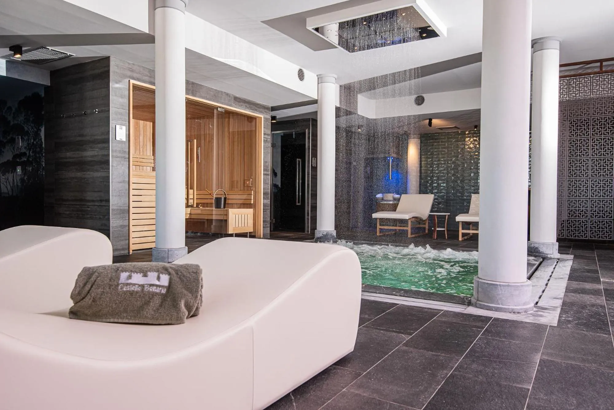 Spa and wellness centre/facilities in Castello Bonaria Wine & Spa Resort