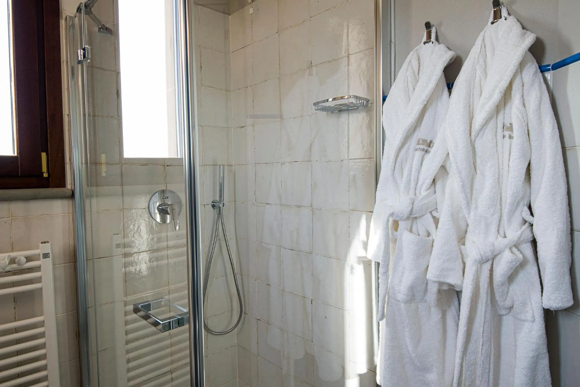 Bathroom in Castello Bonaria Wine & Spa Resort